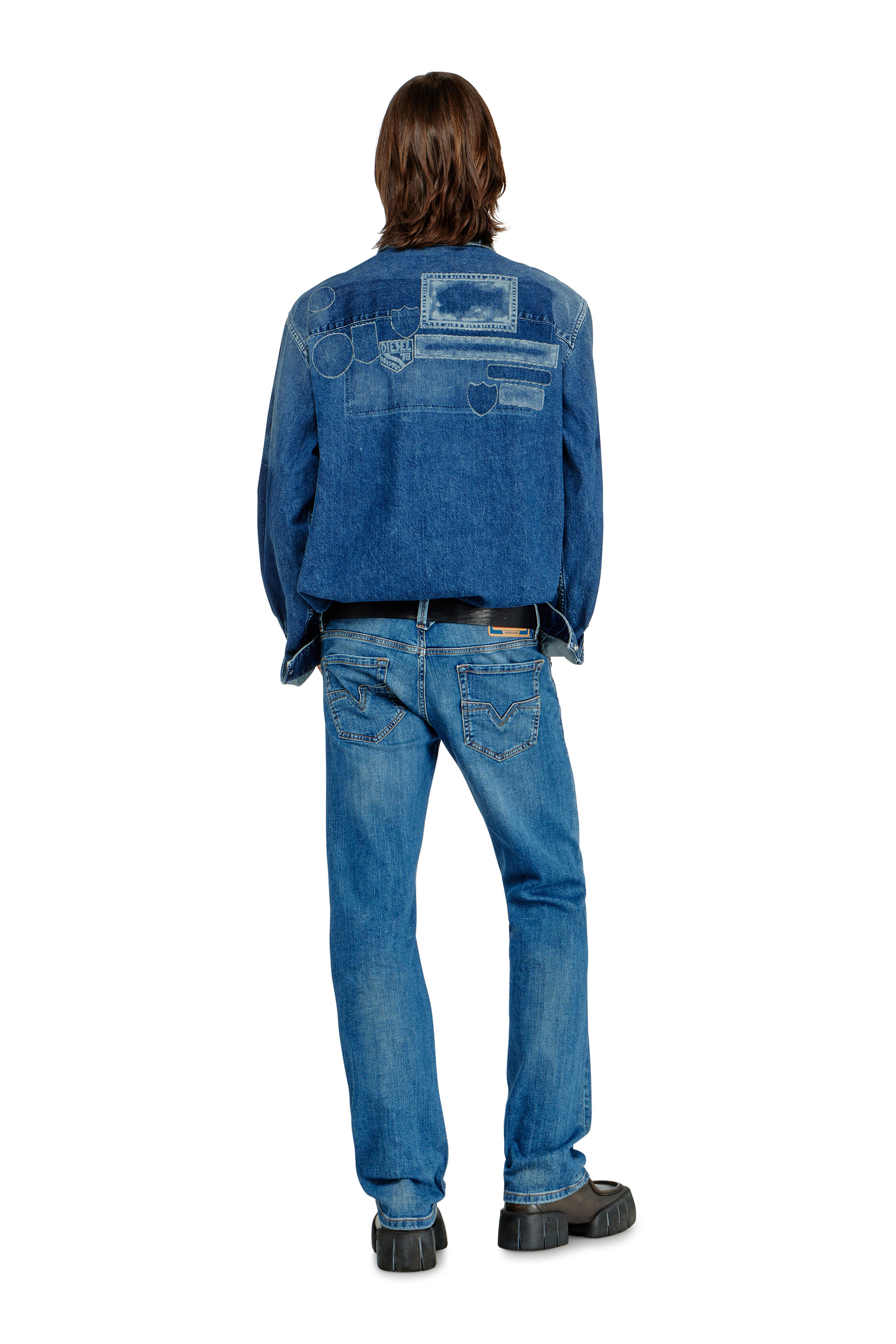 Diesel - Regular Jeans 1985 Larkee 0KIAL Uomo, Blu Chiaro - Image 4