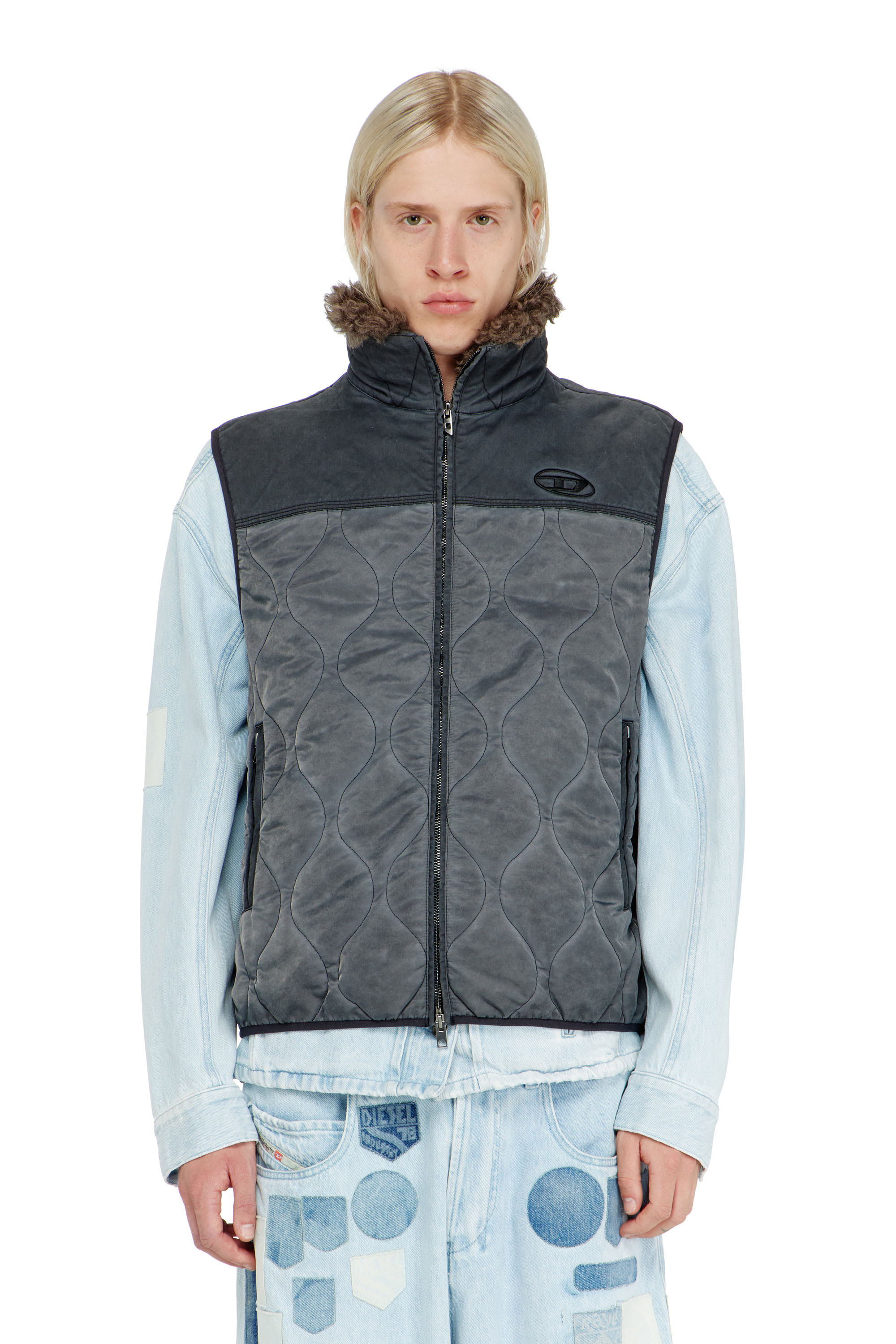 Diesel - J-ALVAR, Gilet matelass&eacute; avec col doubl&eacute; doux Homme in Gris - 5