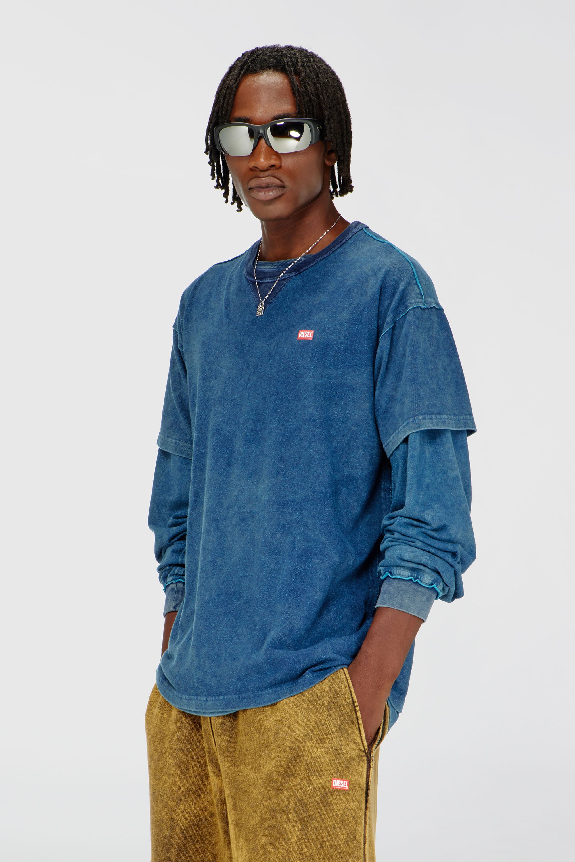 Diesel - T-NORM-RAW, Herren Acid-wash T-Shirt mit ausgefransten Details in Blau - 1