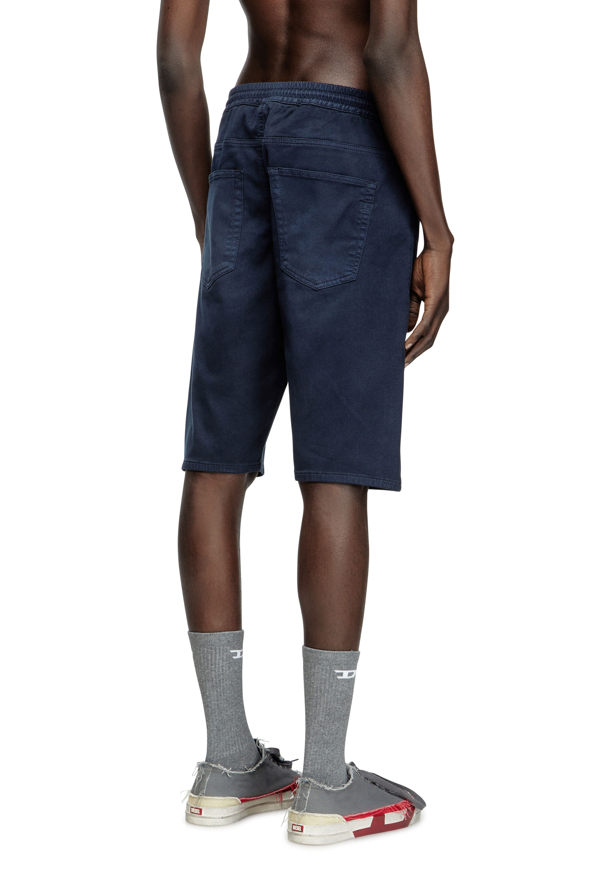 Diesel - 2033 D-KROOLEY-SHORT JOGG, Short chino in JoggJeans Uomo in Blu - 4