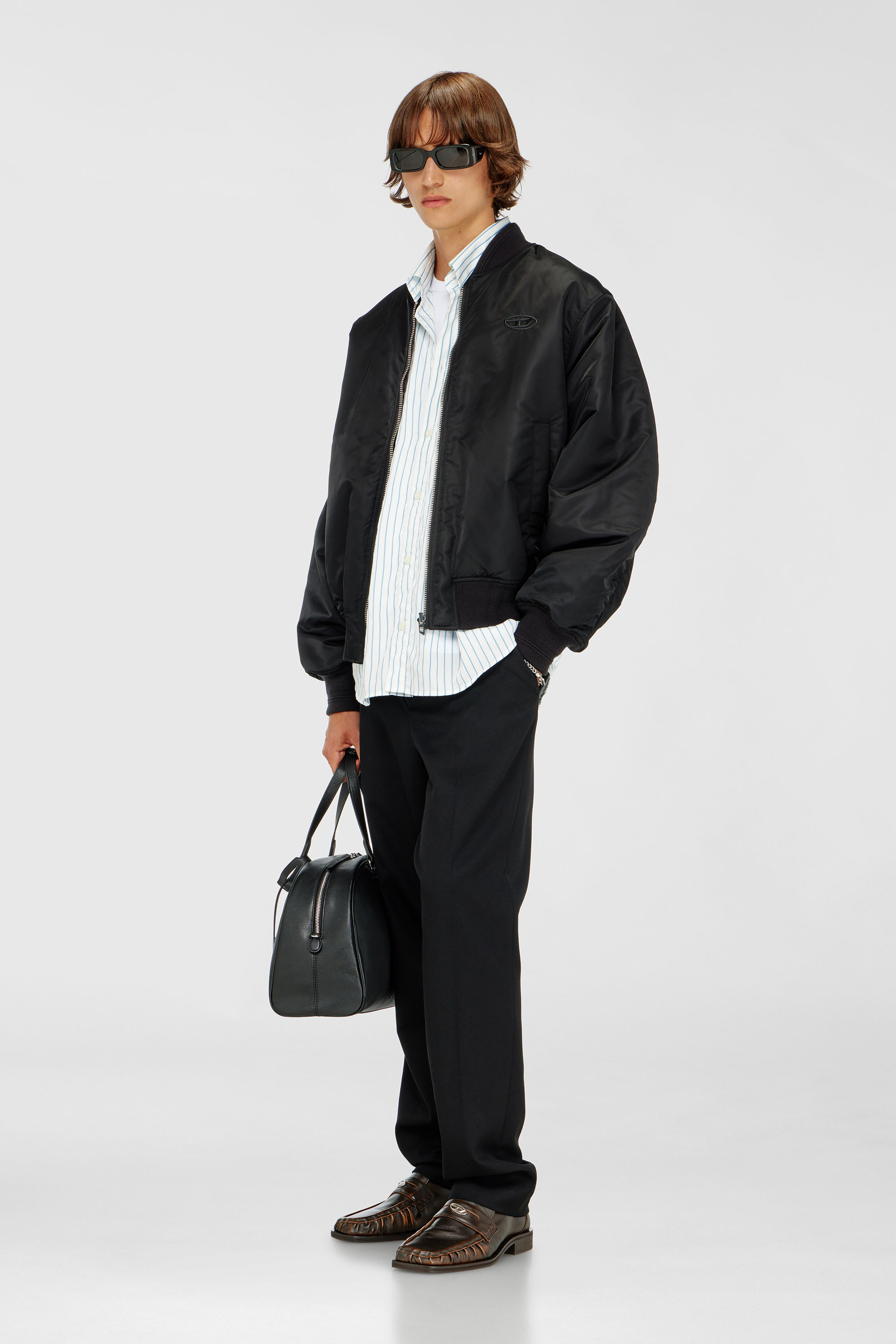 Diesel - W-TYPE-D1, Giacca bomber imbottita con ricamo Oval D Uomo in Nero - 2