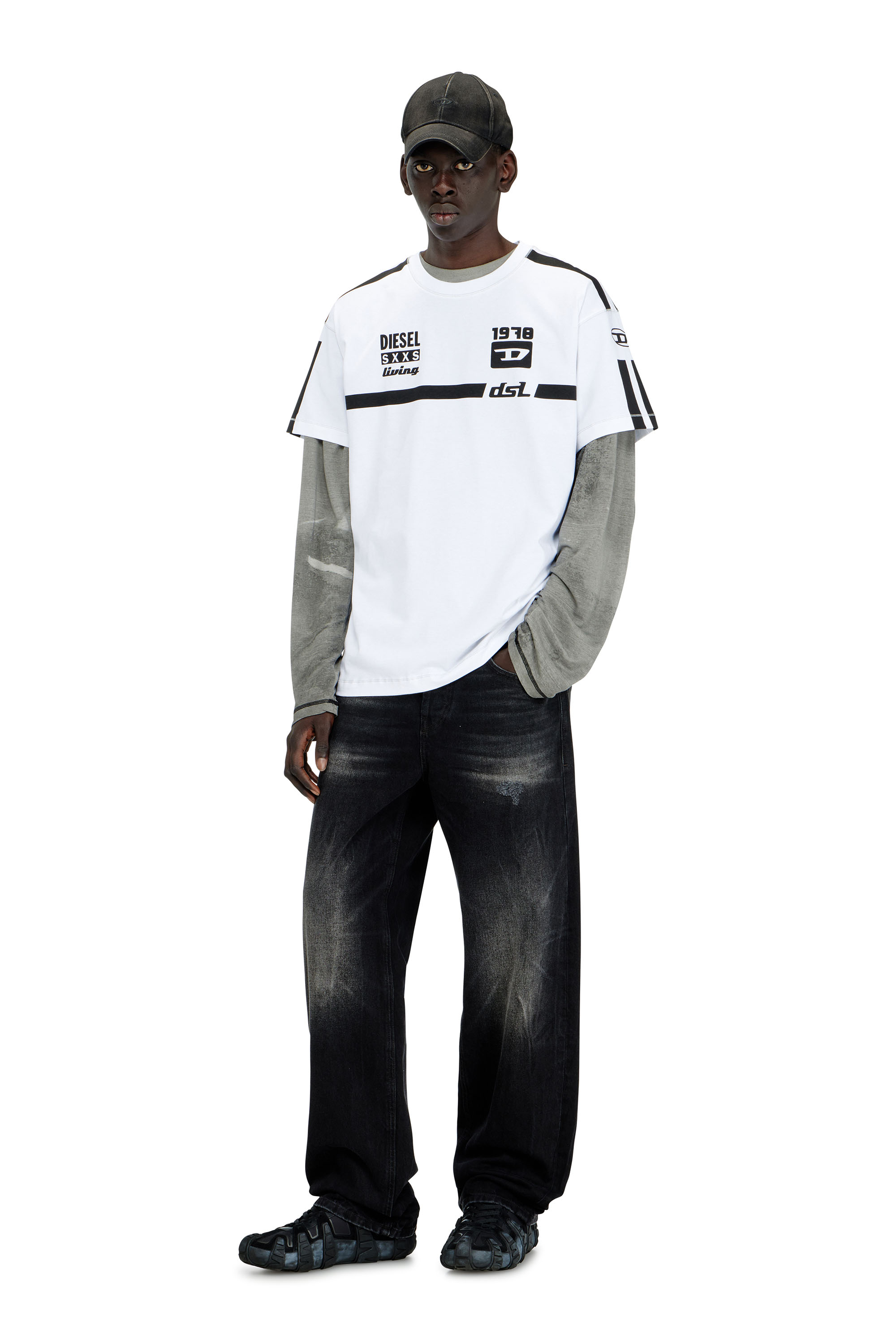 Diesel - T-NORM-V12, T-shirt en coton avec imprim&eacute;s graphiques contrast&eacute;s Homme in ToBeDefined - 2