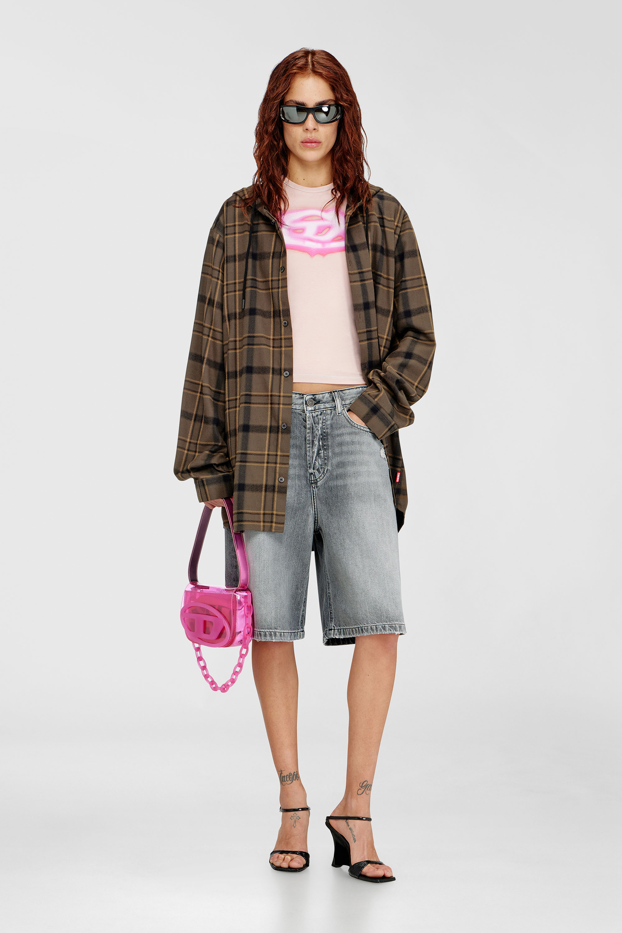 Diesel - DE-SIRE-SHORT, Woman's Denim shorts with frayed hems in Grey - 1