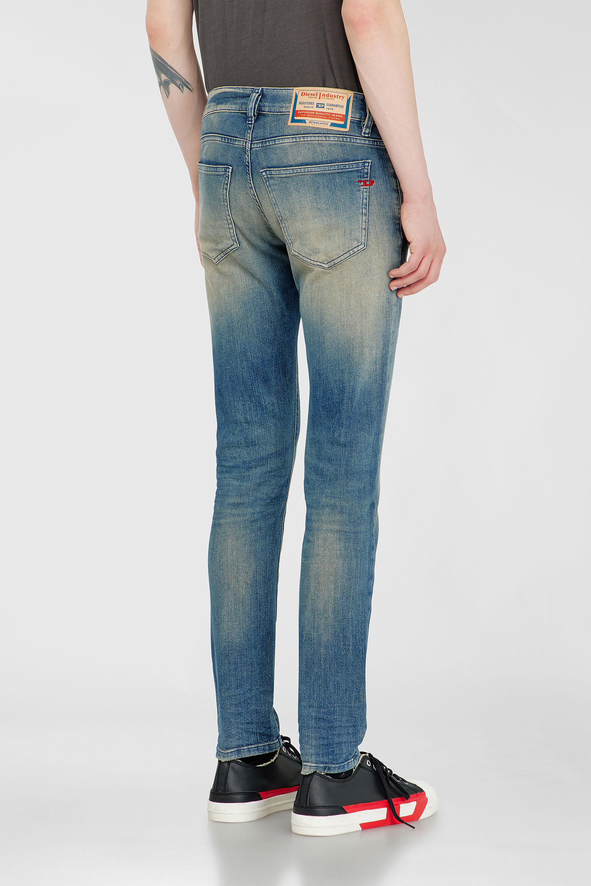 Diesel - Herren Slim Jeans 2019 D-Strukt 0KBBW, Mittelblau - 5