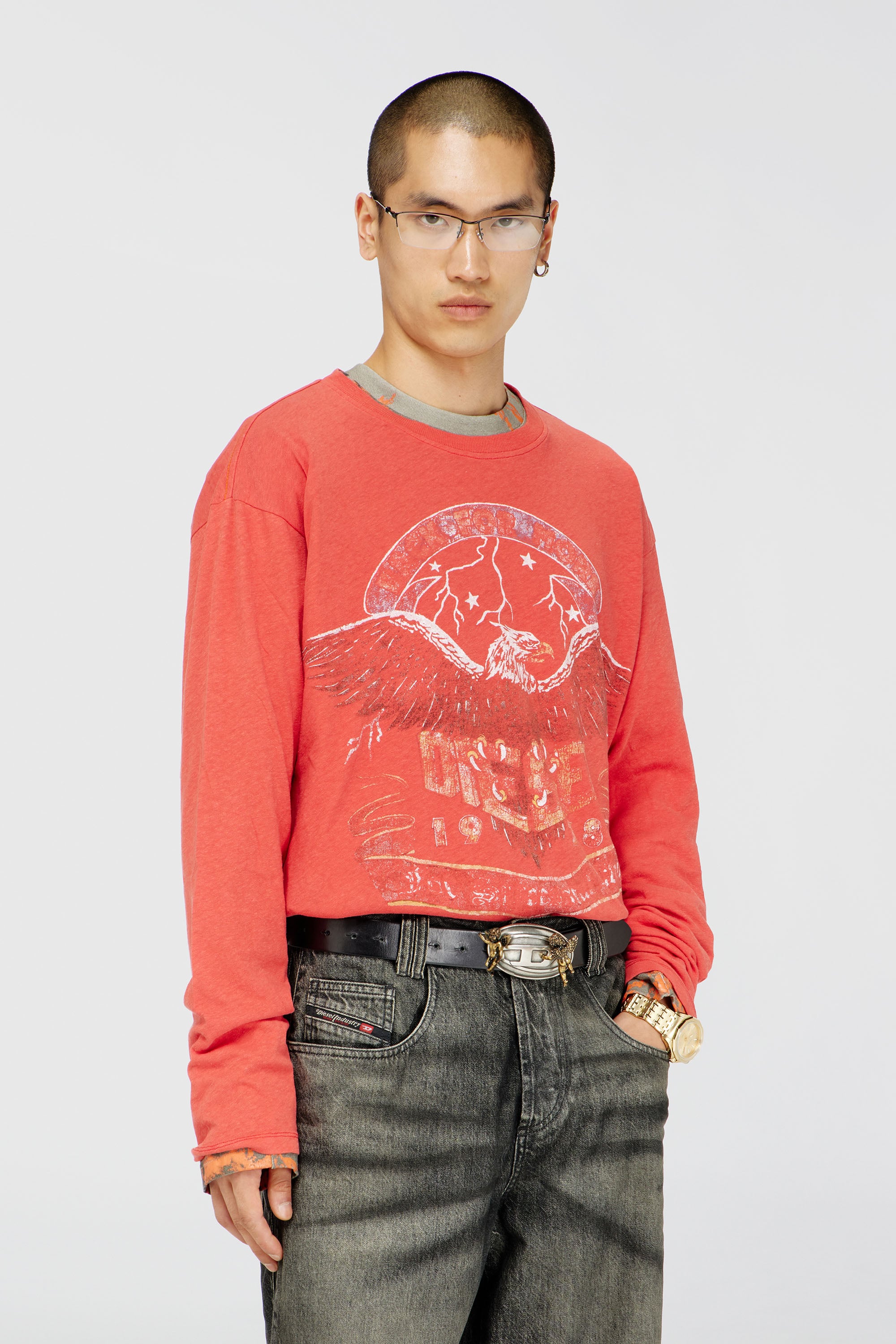 Diesel - T-GERI-LS, Herren Langarmshirt mit Konzertgrafik in Korallrosa - 1