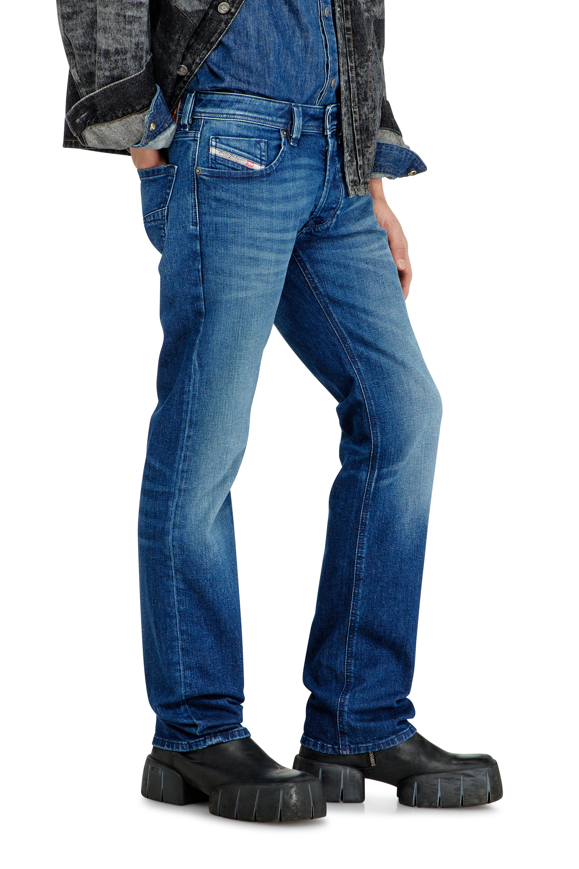 Diesel - Regular Jeans 1985 Larkee 09L51 Homme, Bleu Fonc&eacute; - Image 7