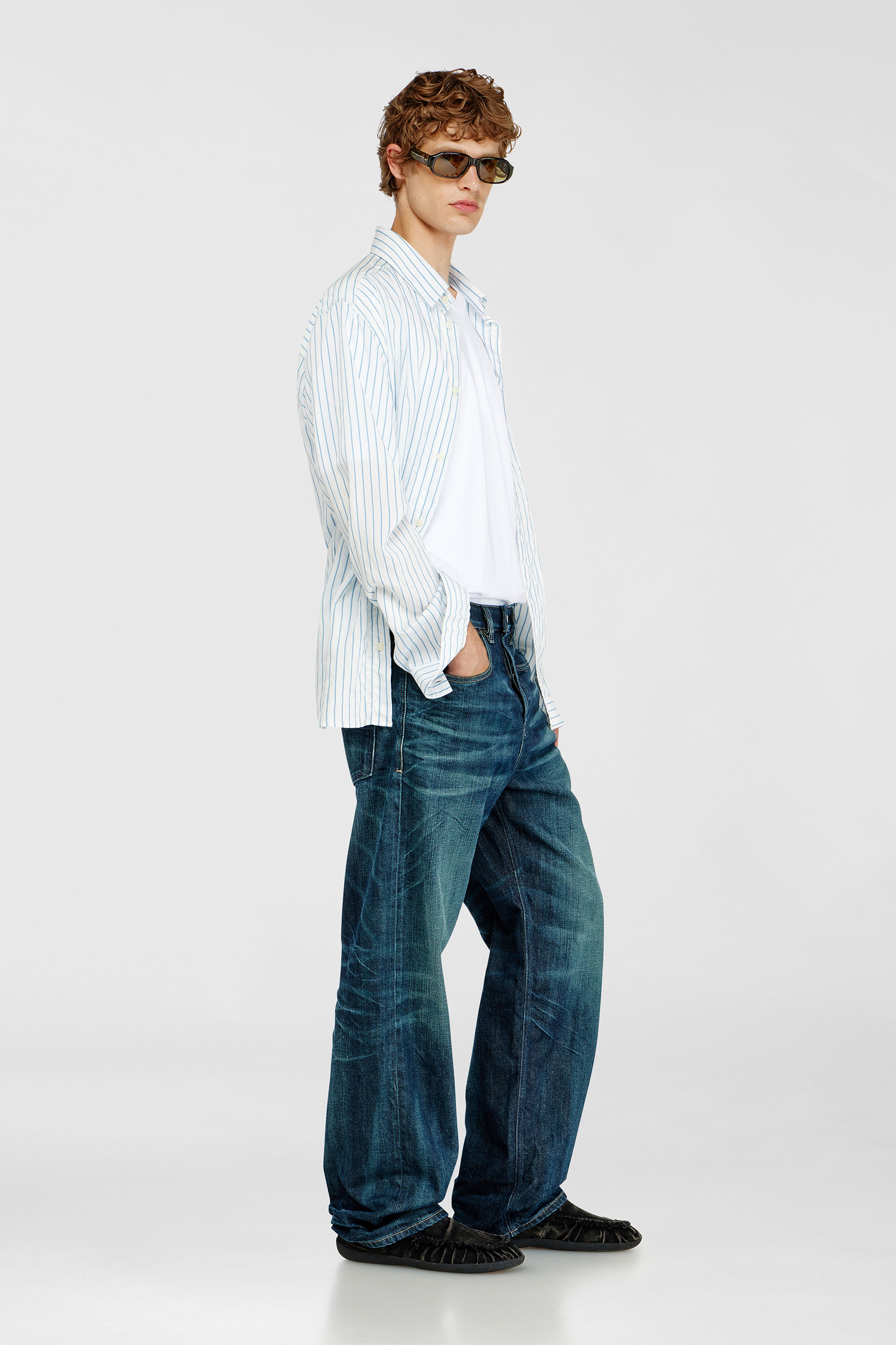 Diesel - Man's Relaxed Jeans 2001 D-Macro 09Q04, Dark Blue - 1