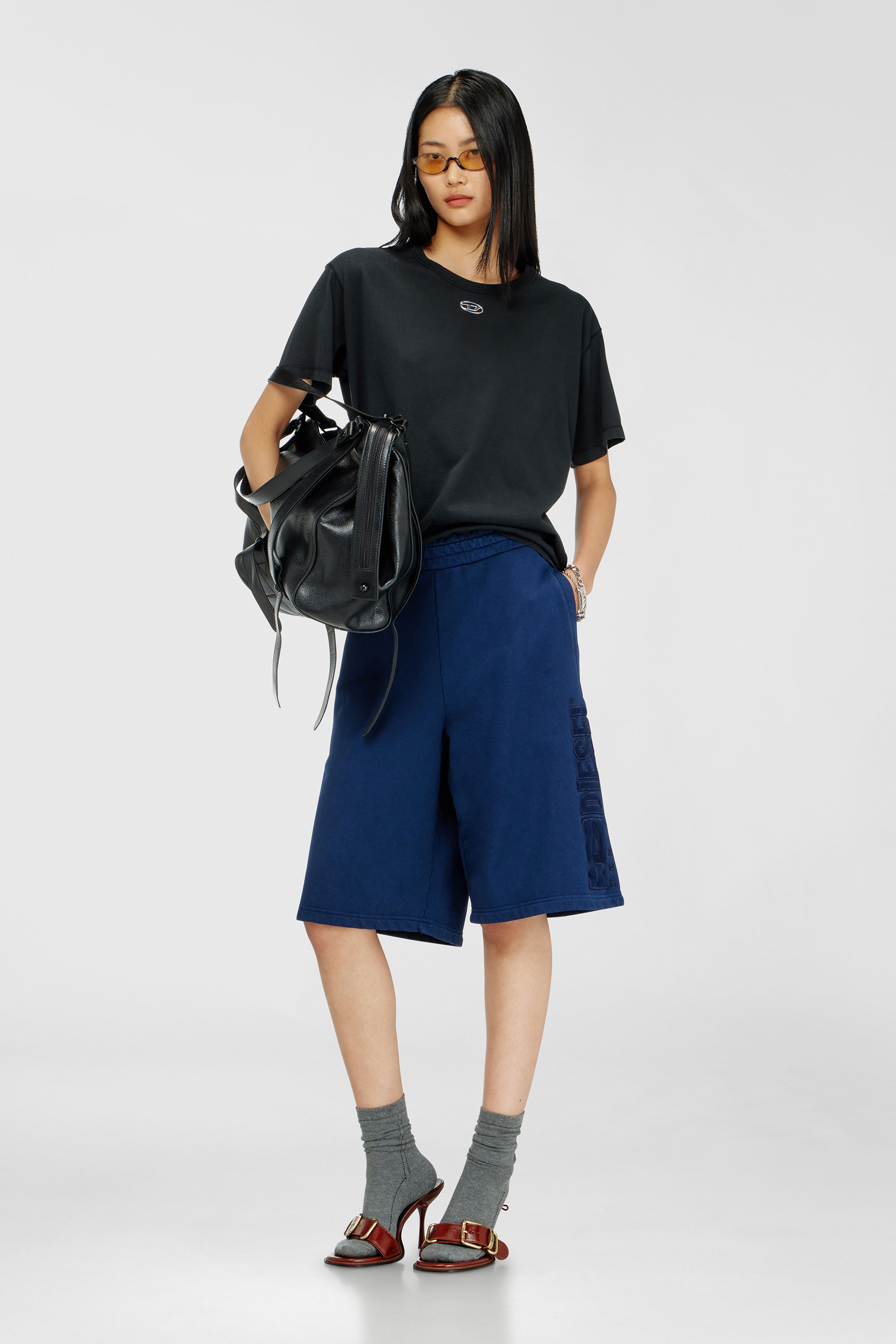 Diesel - T-NORMY-OD-S1, T-shirt in cotone con Oval D metallizzato Donna in Nero - 1