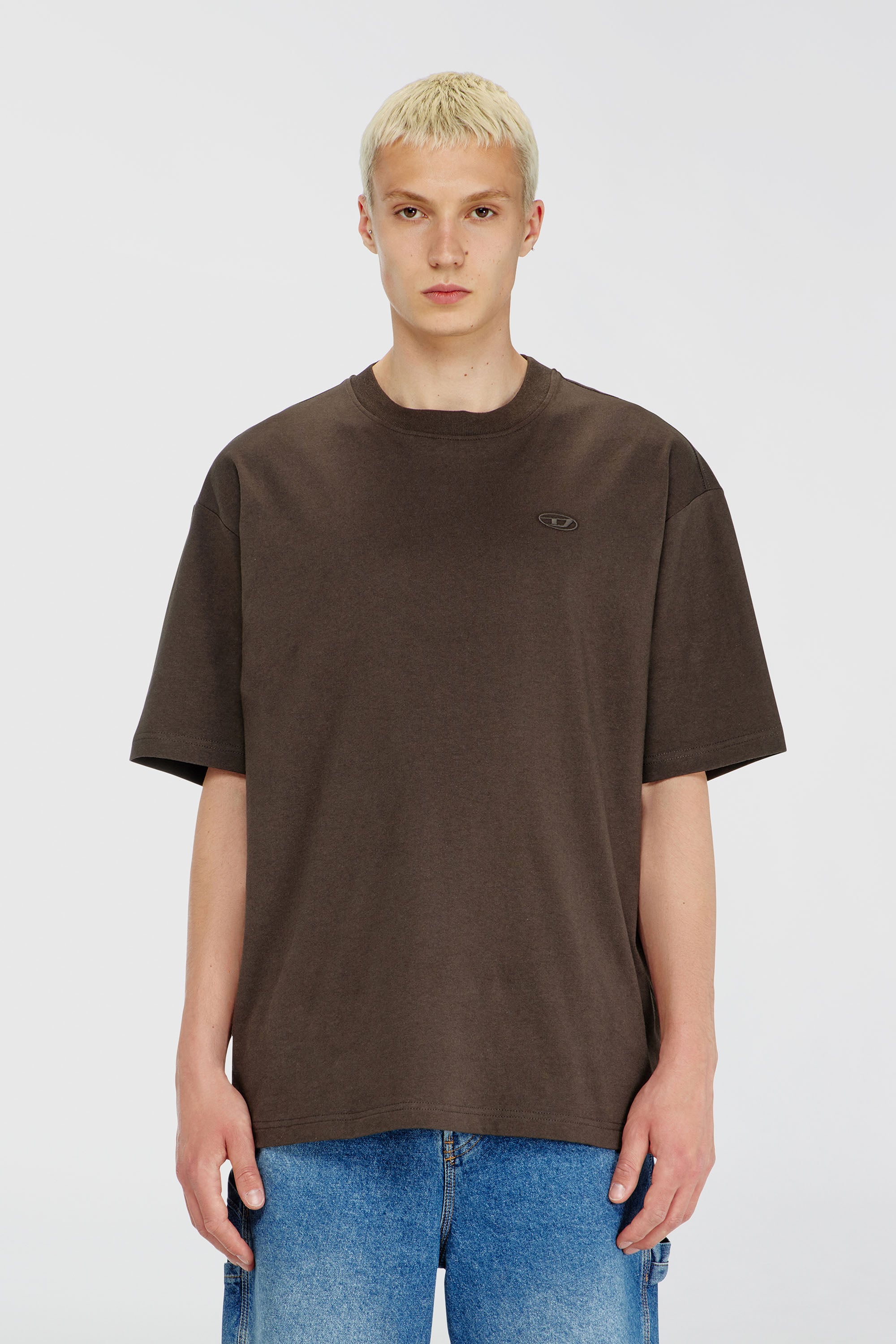 Diesel - T-BOGGY-MEGOVAL-D, Herren T-Shirt mit gro&szlig;er Oval D-Stickerei in Braun - 1