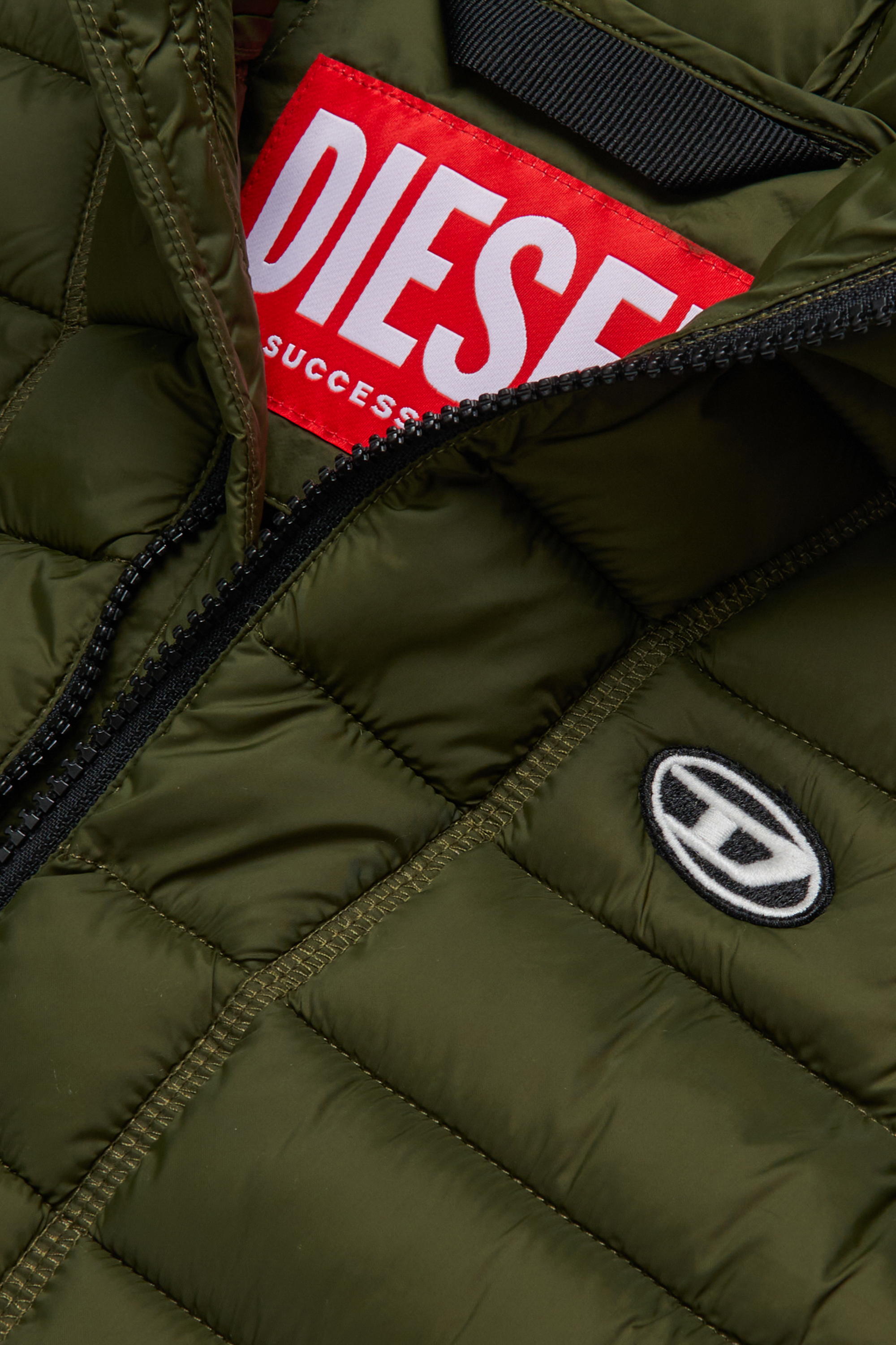 Diesel - JWTEMPLE, Unisex Nylonweste mit Kapuze in Grün - 4