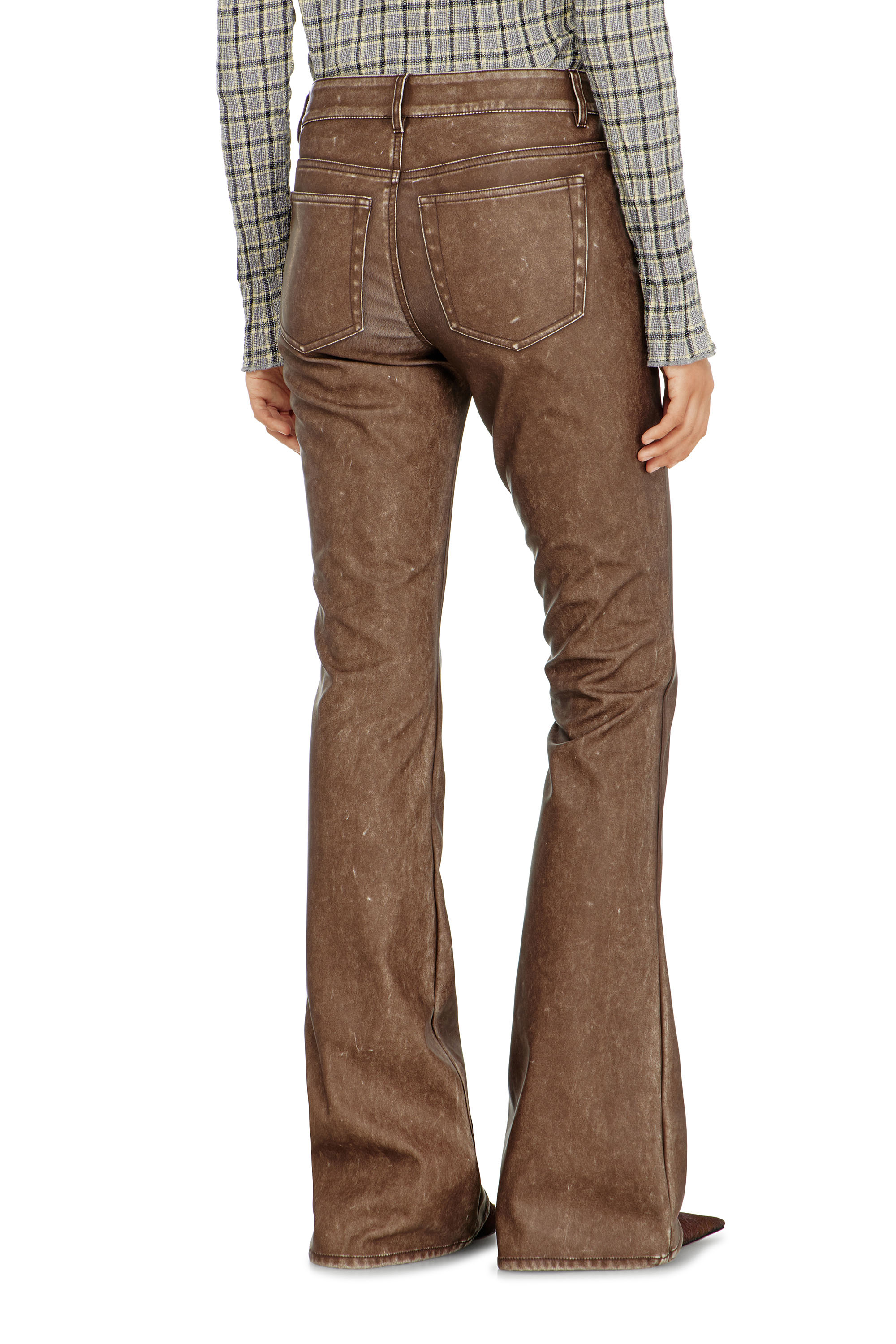 Diesel - P-STELLAR-S1, Damen Bootcut-Hose aus beschichtetem Material in Braun - 4