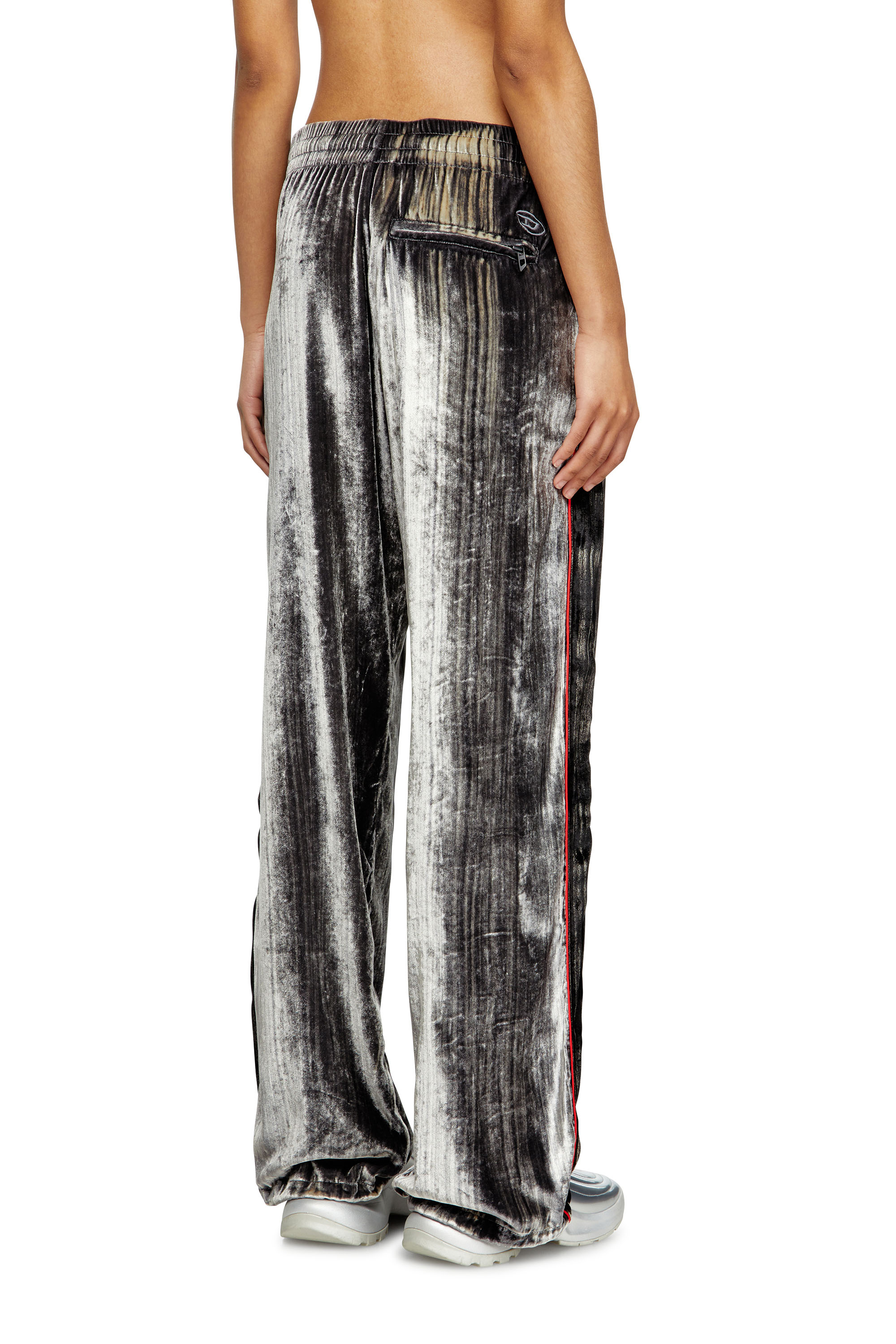 Diesel - P-HAY-FEM, Pantaloni tuta in velluto di seta distressed Donna in ToBeDefined - 4