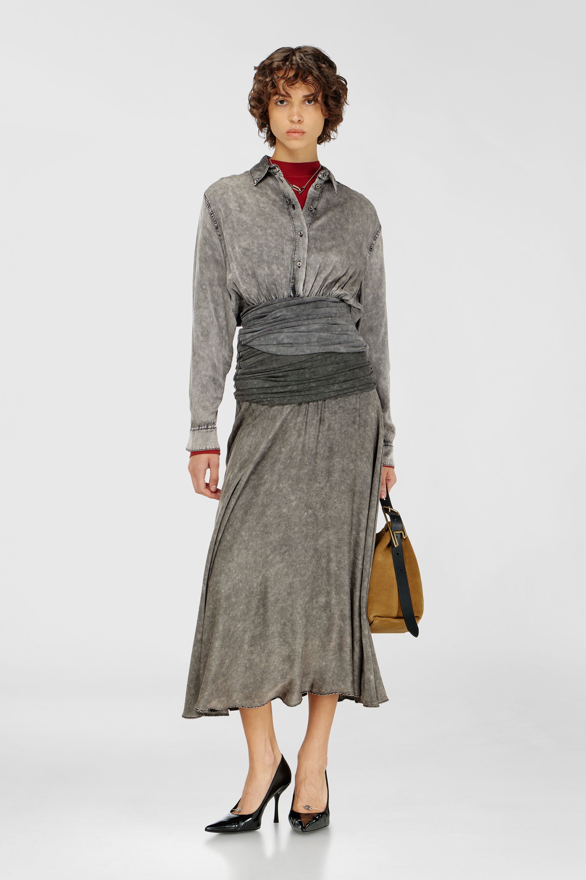 C-ASSIA-B1, Gris fonc&eacute;