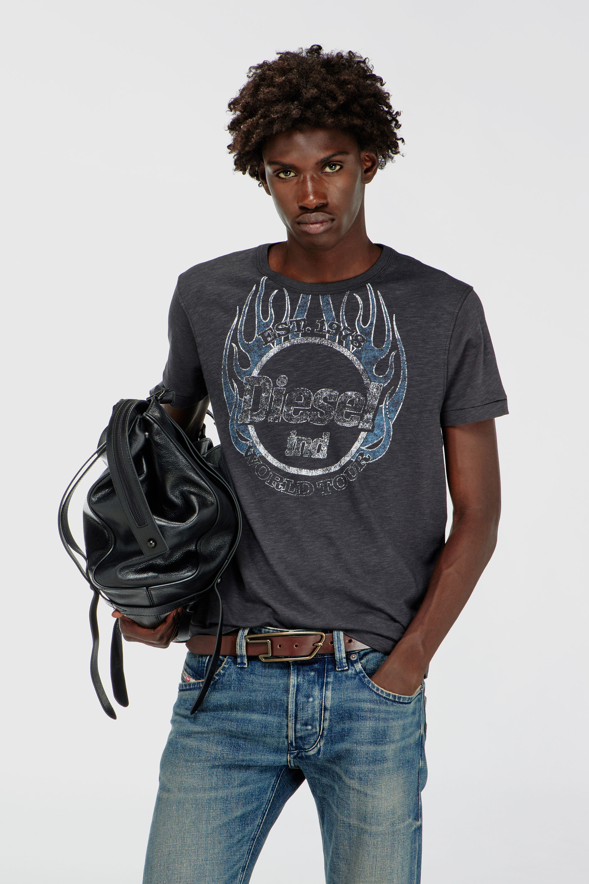 Diesel - T-NOTS, Herren T-Shirt aus Slub-Jersey mit Crack-Print in null - 2