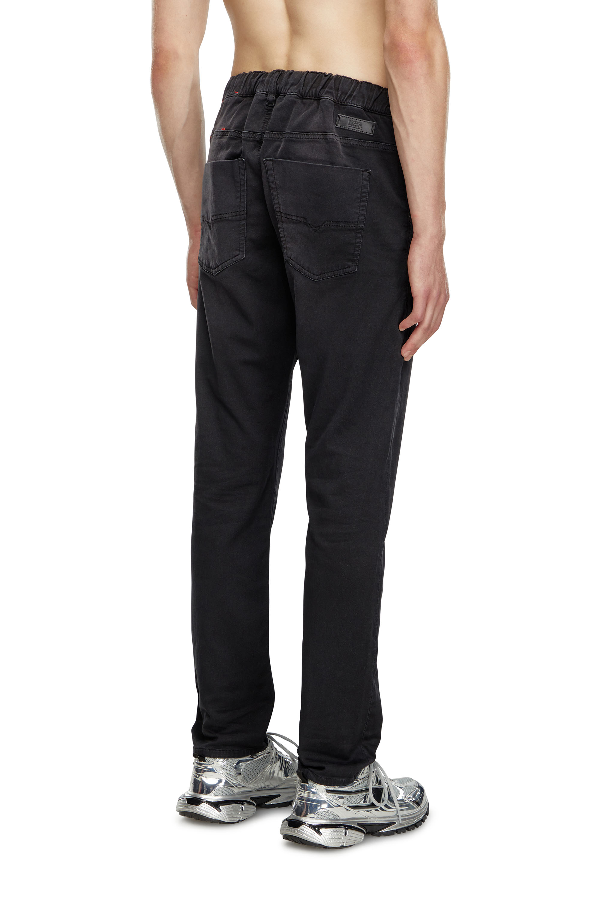 Diesel - Homme Tapered 2030 D-Krooley Joggjeans® 0670M, Noir/Gris foncé - Image 4