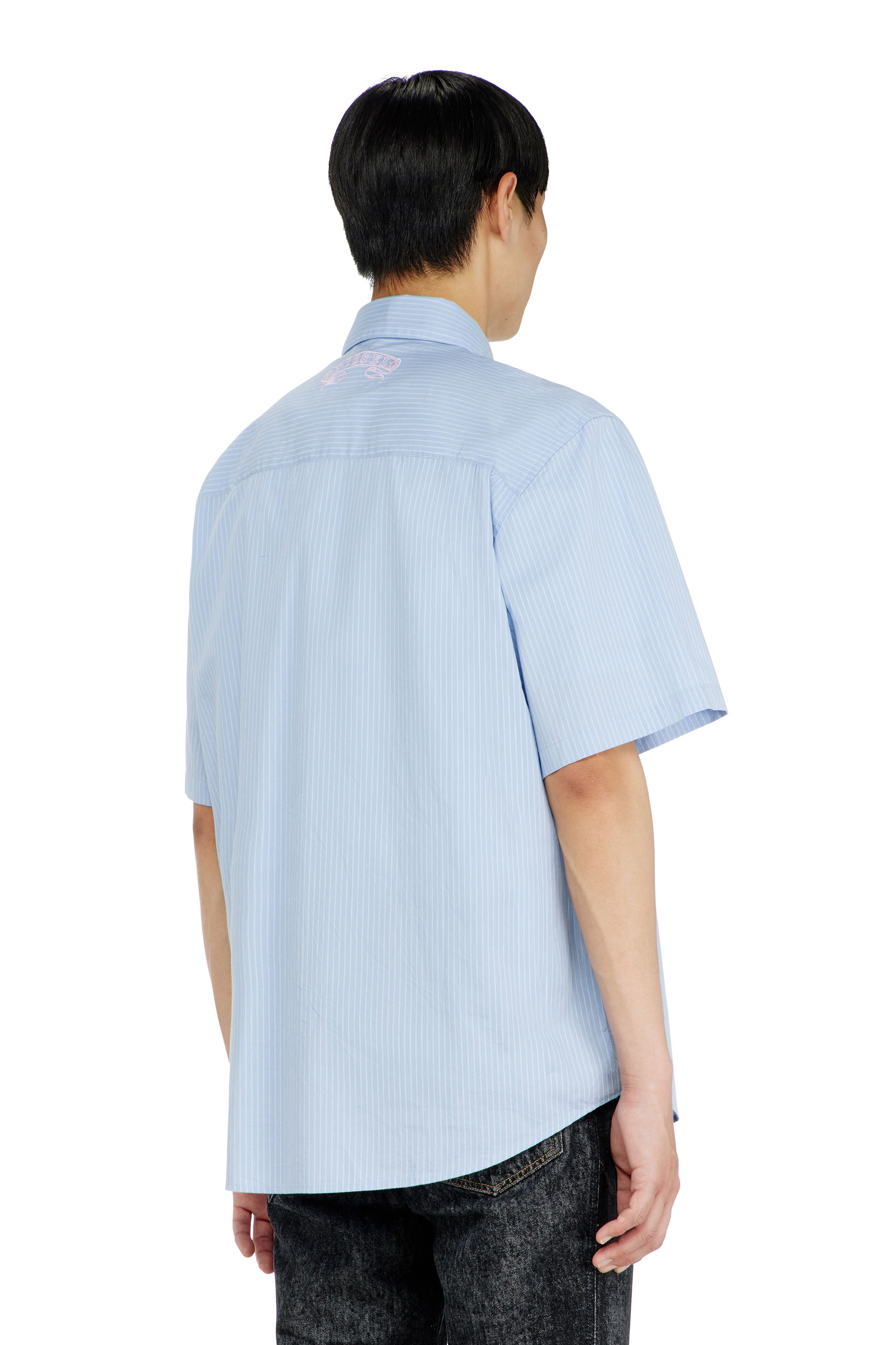 Diesel - S-SIMPLY-SS-AGCZ, Camicia in popeline a righe con patch ricamato Uomo in Blu - 4