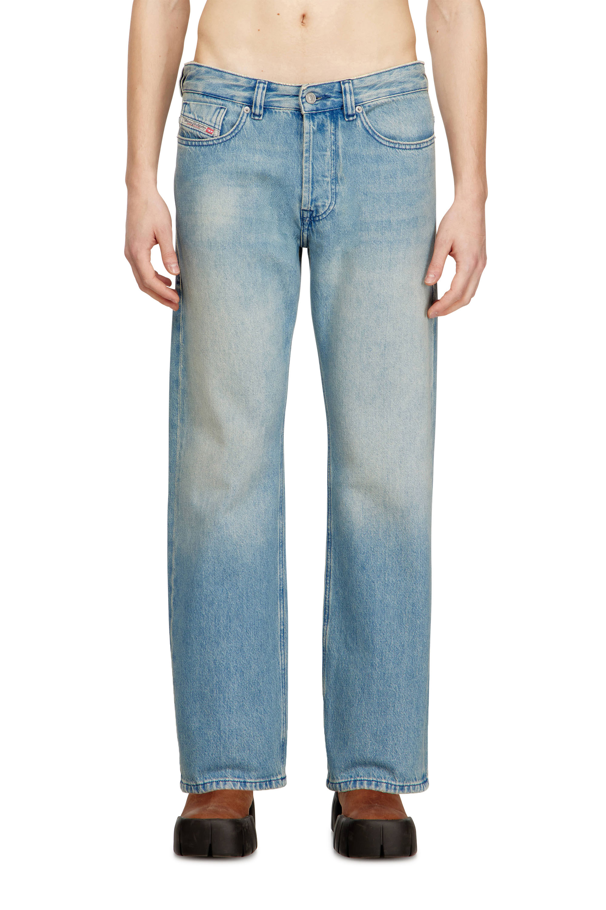 Diesel - Relaxed Jeans 1980 D-Eeper 0BEBF Uomo, Blu Chiaro - Image 1