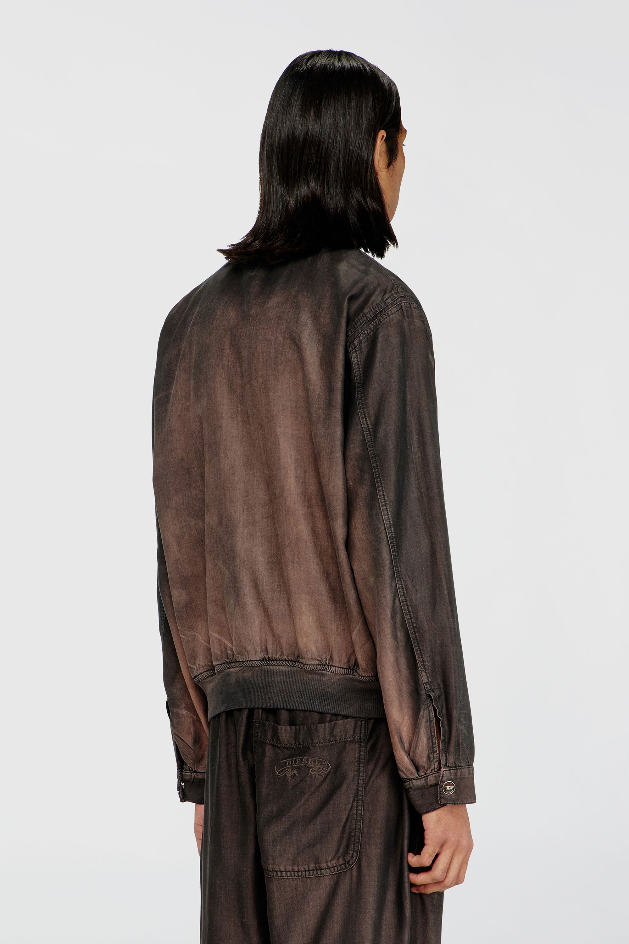 Diesel - D-BELMOR-S, Herren Bomberjacke aus flie&szlig;endem, beschichtetem Denim in Braun - 4