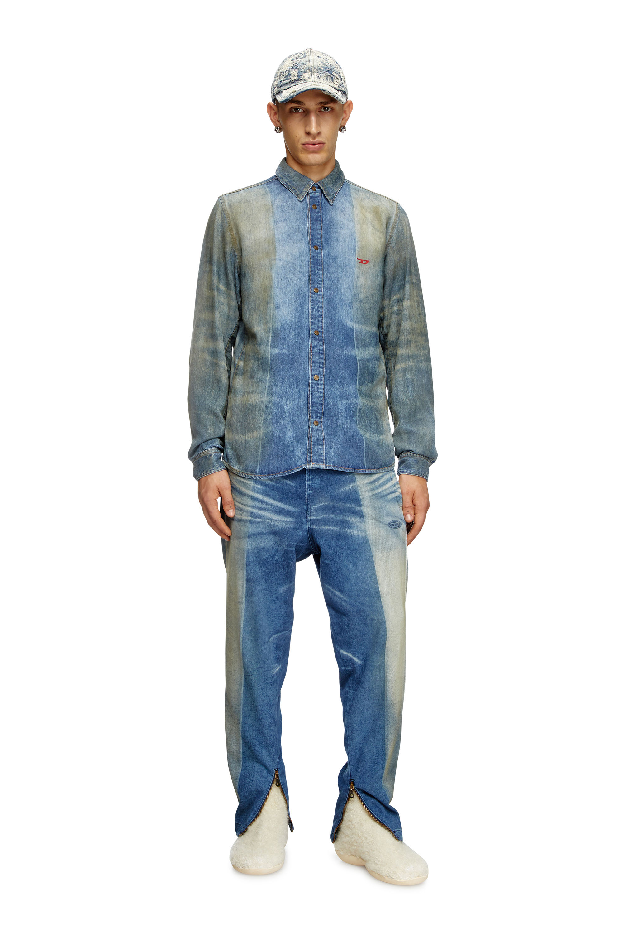 Diesel - D-FITTY-FSF, Camicia in denim con motivo solarizzato Uomo in Blu - 2