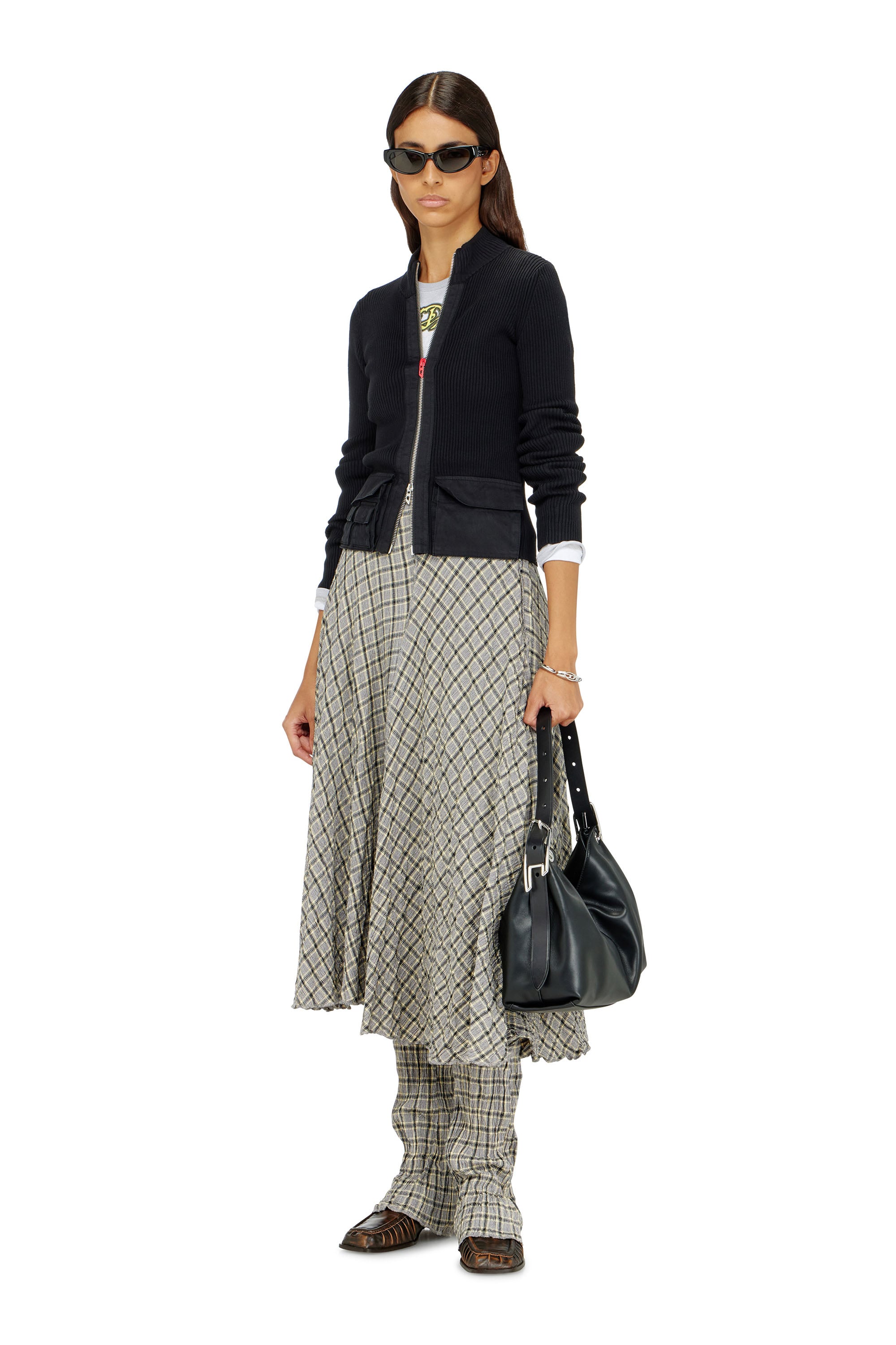 Diesel - M-MELISSA, Cardigan a costine con tasche cargo Donna in Nero - 2