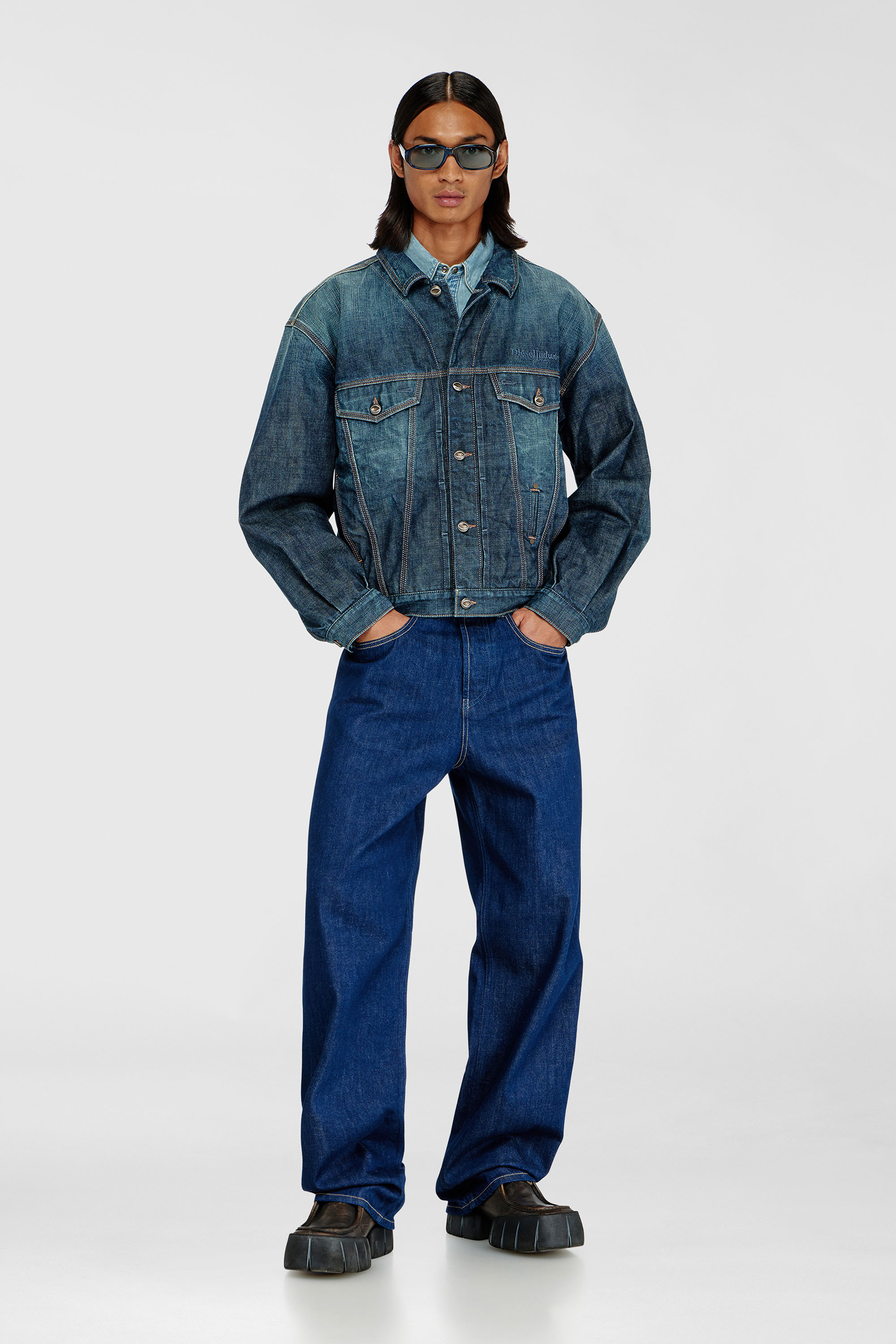 Diesel - Relaxed Jeans 2001 D-Macro 09Q09 Uomo, Blu Scuro - Image 2
