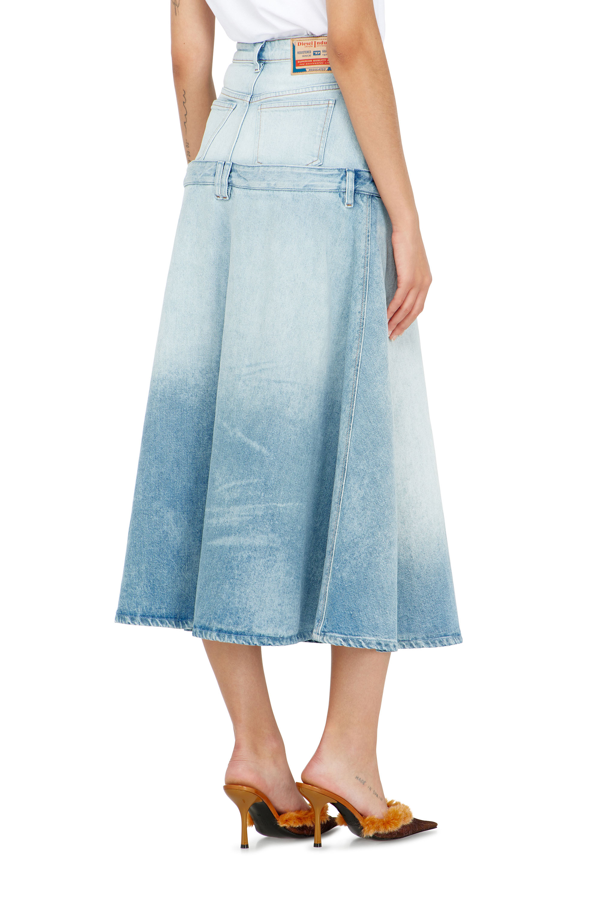 Diesel - DE-VORYA-S, Jupe en denim &agrave; design superpos&eacute; Femme in Bleu - 3