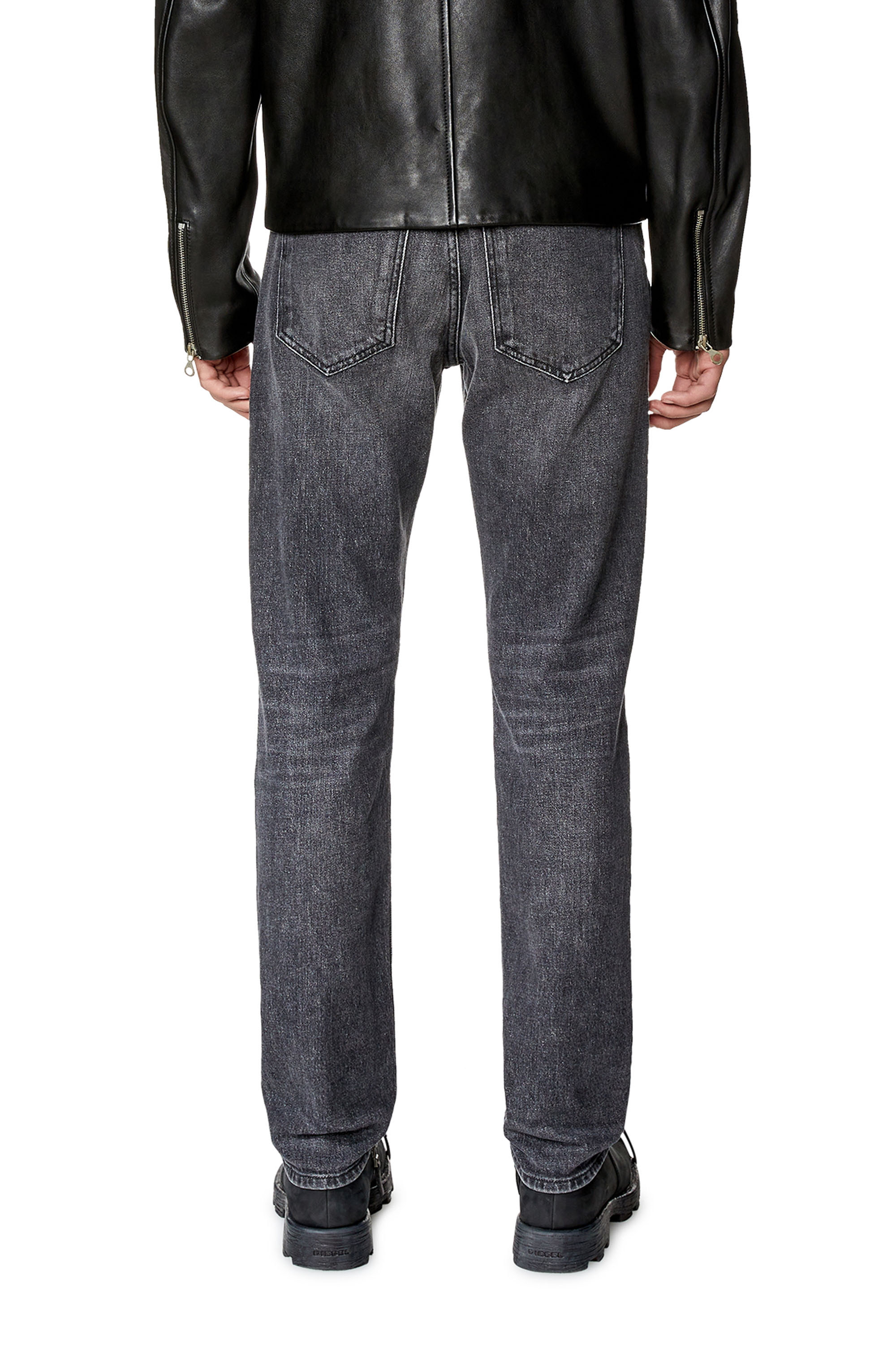 Diesel - 2019 D-Strukt 0CKAH Slim Jeans, Schwarz/Dunkelgrau - Image 2
