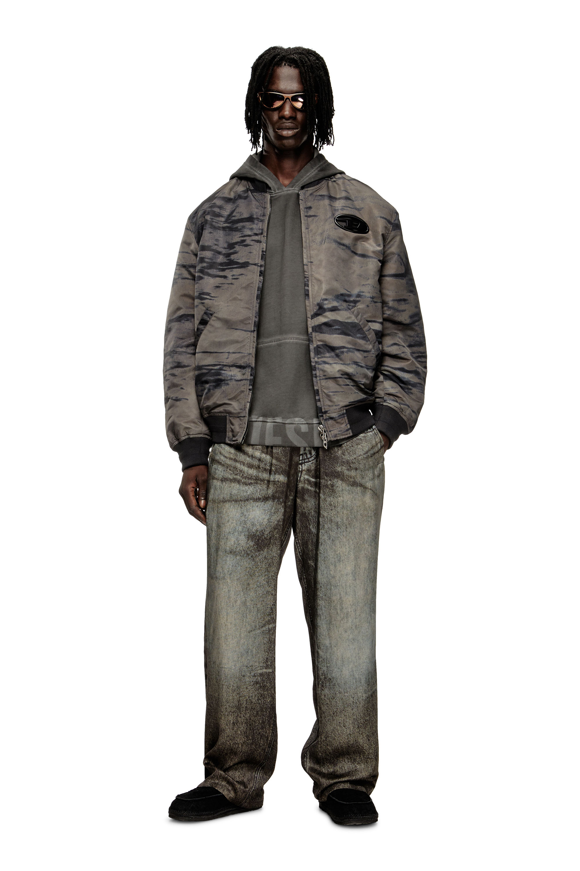 Diesel - J-KEPES-DLBZ, Giacca bomber imbottita in raso stampato Uomo in Multicolor - 1