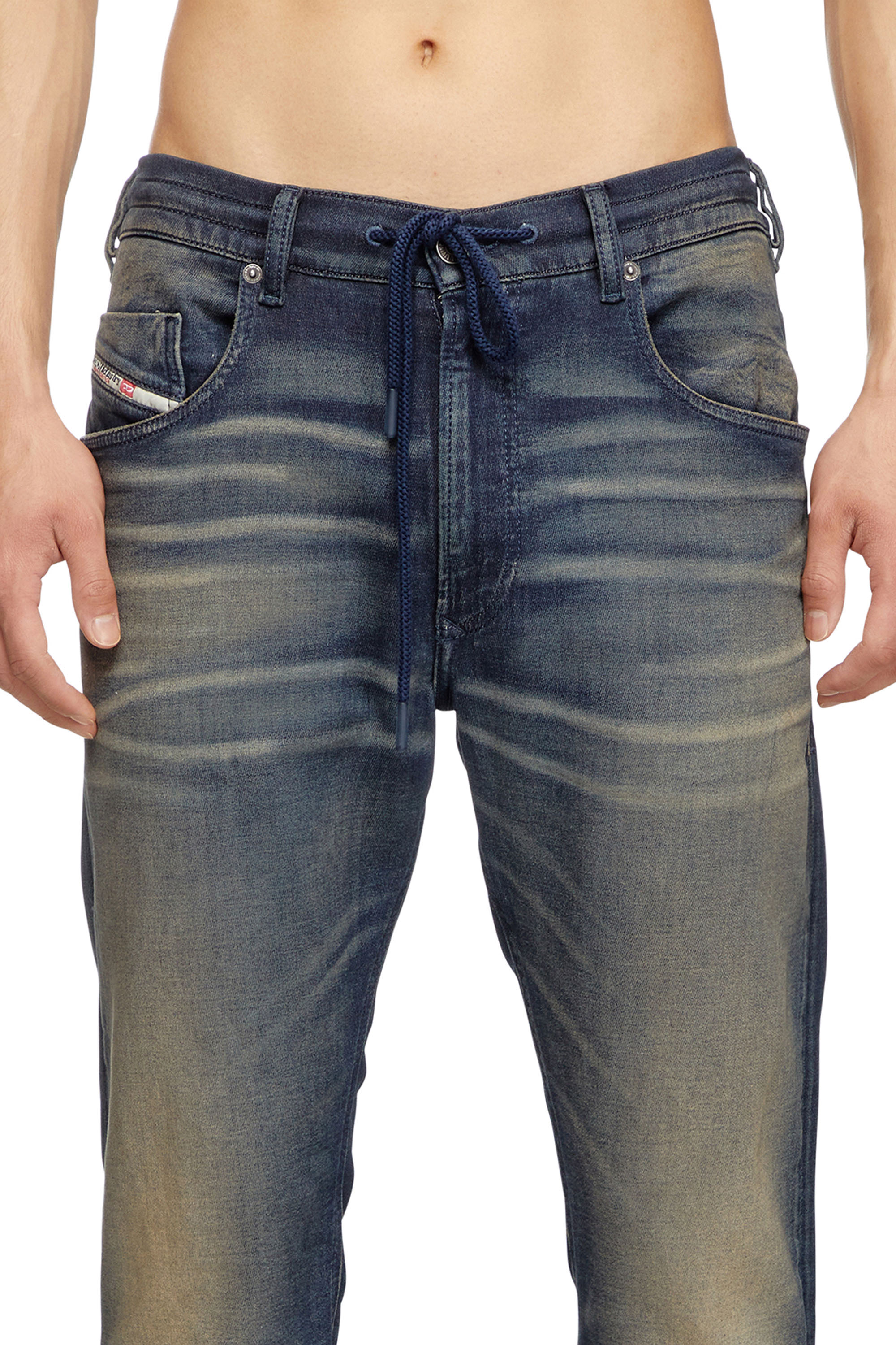 Diesel - Regular 2030 D-Krooley Joggjeans® 068PM Homme, Bleu Foncé - Image 3