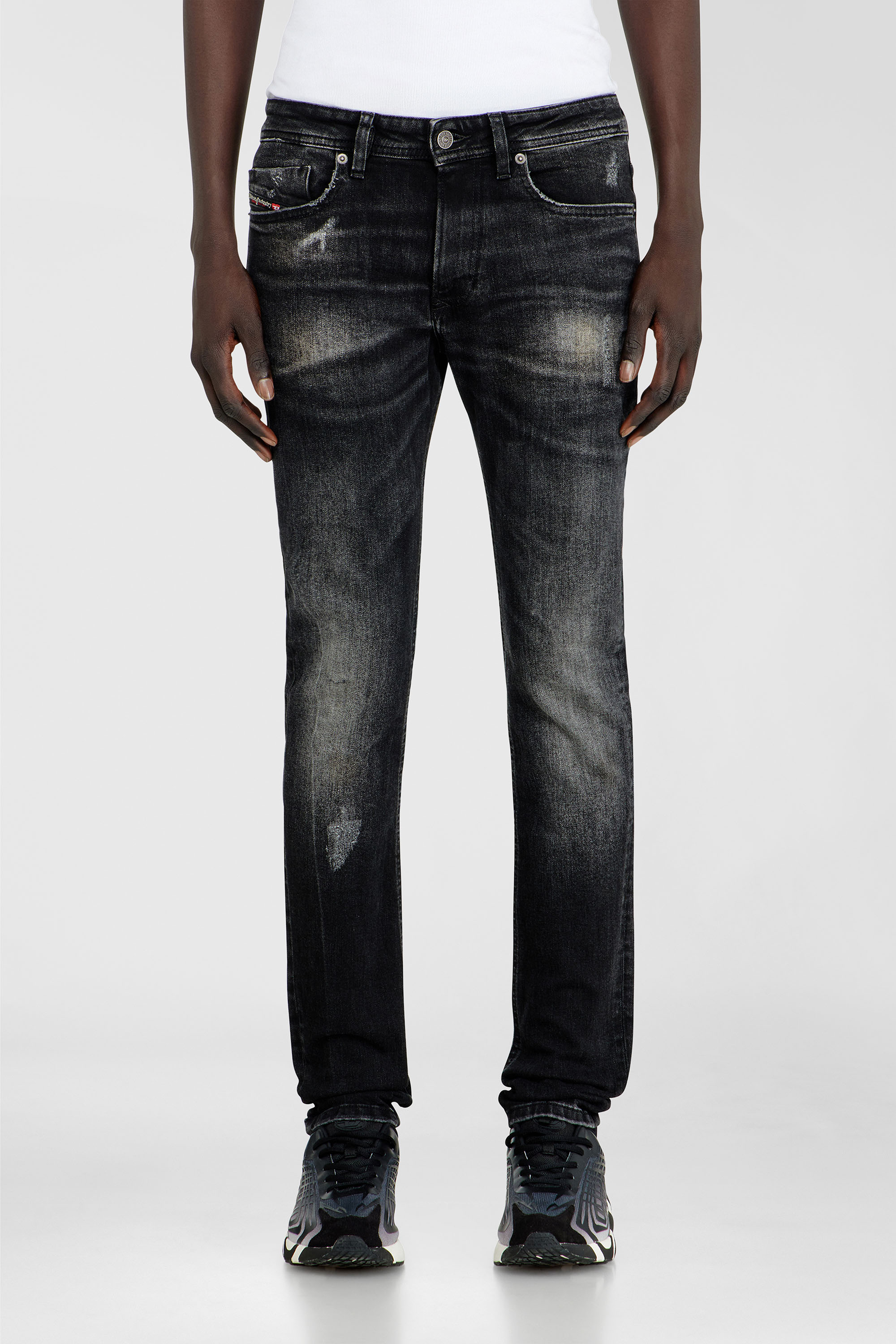 Diesel - Skinny Jeans 1979 Sleenker 0DBDP Uomo, Nero/Grigio scuro - Image 1