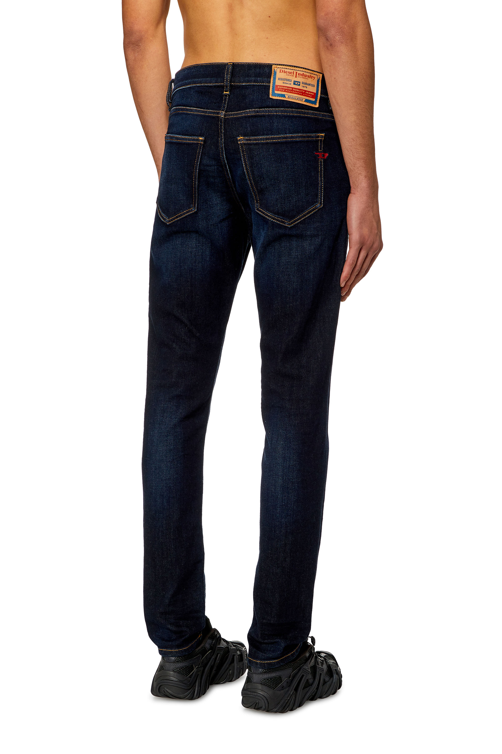 Diesel - Slim Jeans 2019 D-Strukt 009ZS, Bleu Foncé - Image 3