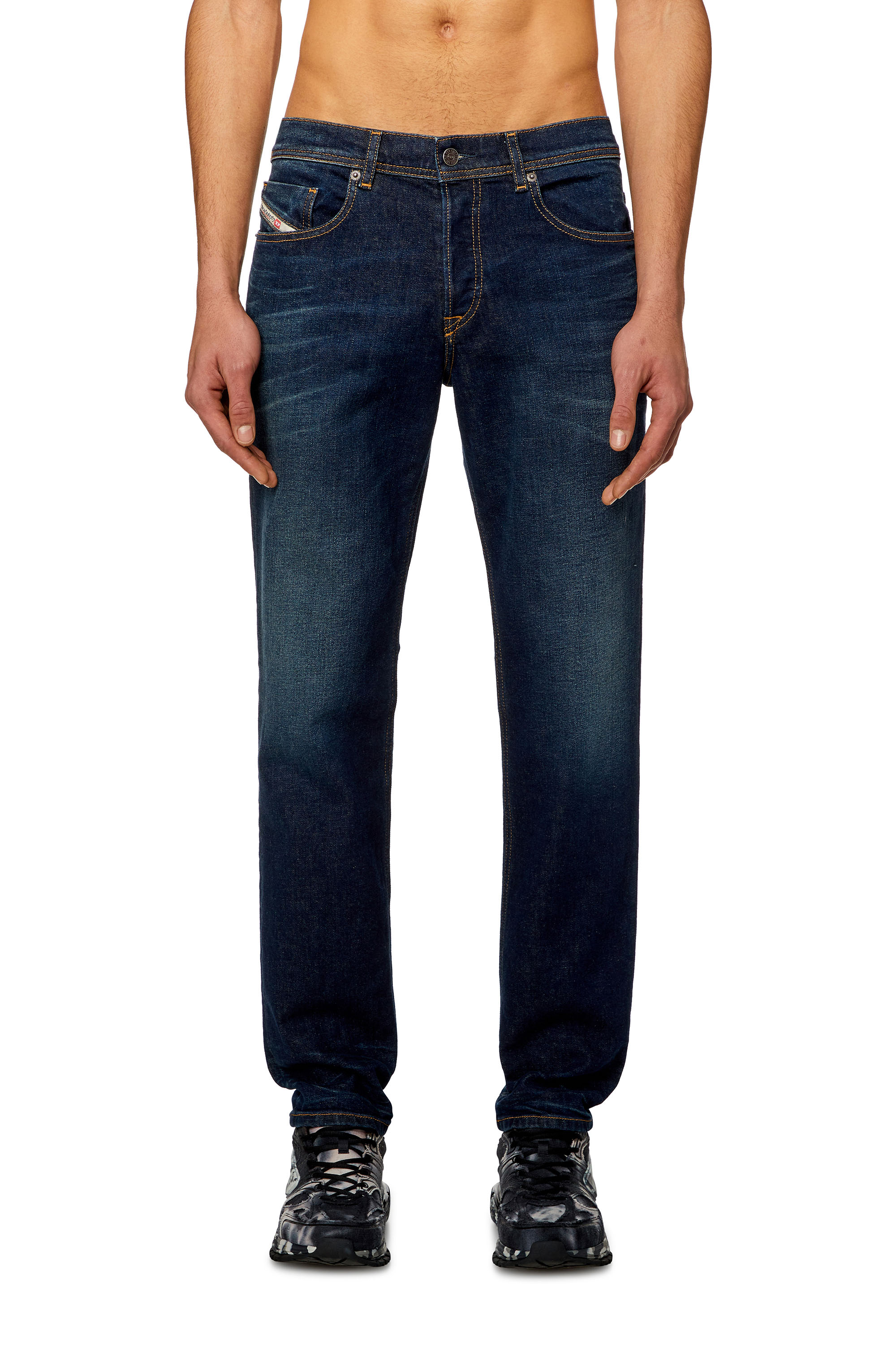 Diesel - Tapered Jeans 2023 D-Finitive 09H38, Blu Scuro - Image 1