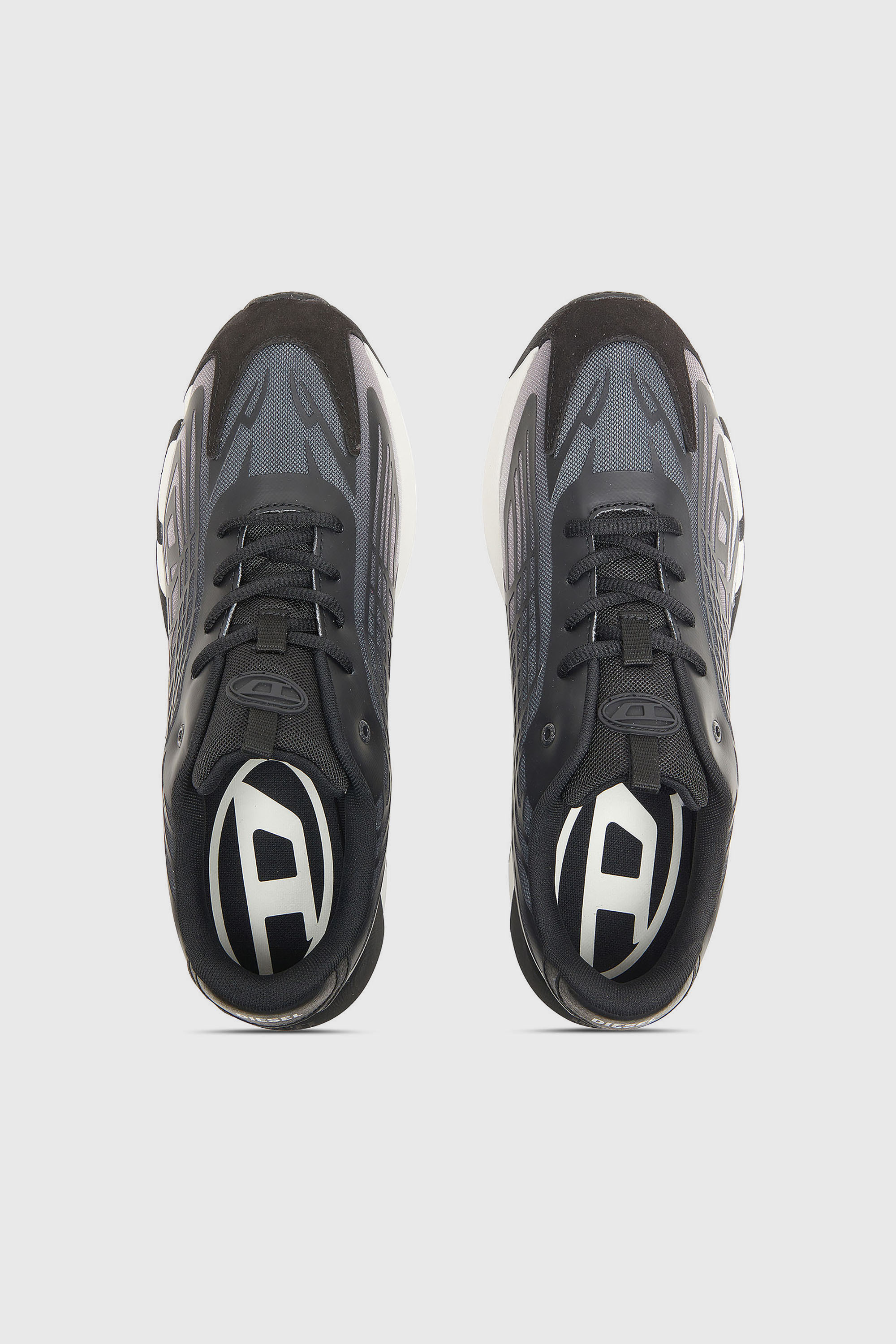 Diesel - S-D-VIT'S 500 LOW, S-D-Vit-Sneaker in mesh d&eacute;grad&eacute; a righe Uomo in Nero - 4
