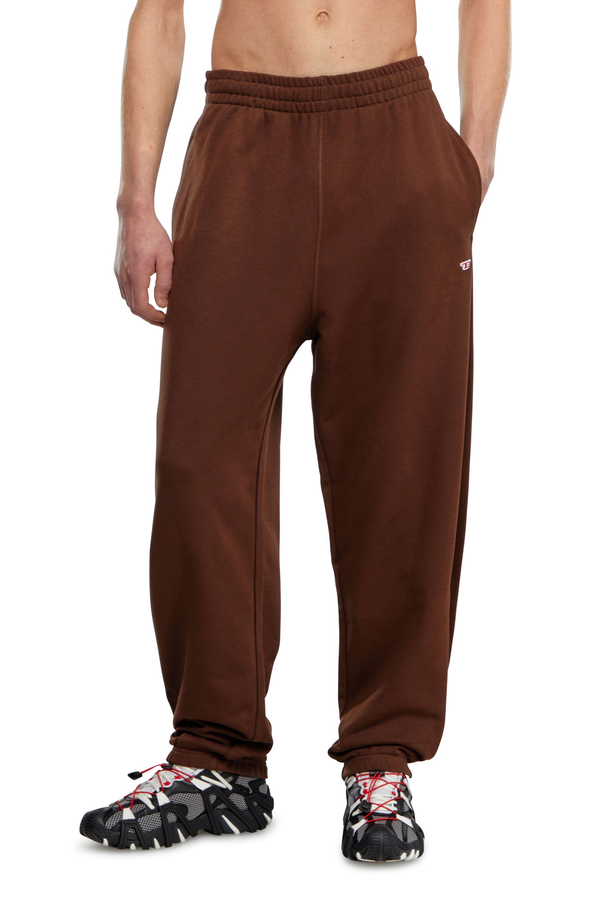 Diesel - P-MARKY-D, Pantalon de survêtement avec empiècement D brodé Homme in Marron - 1