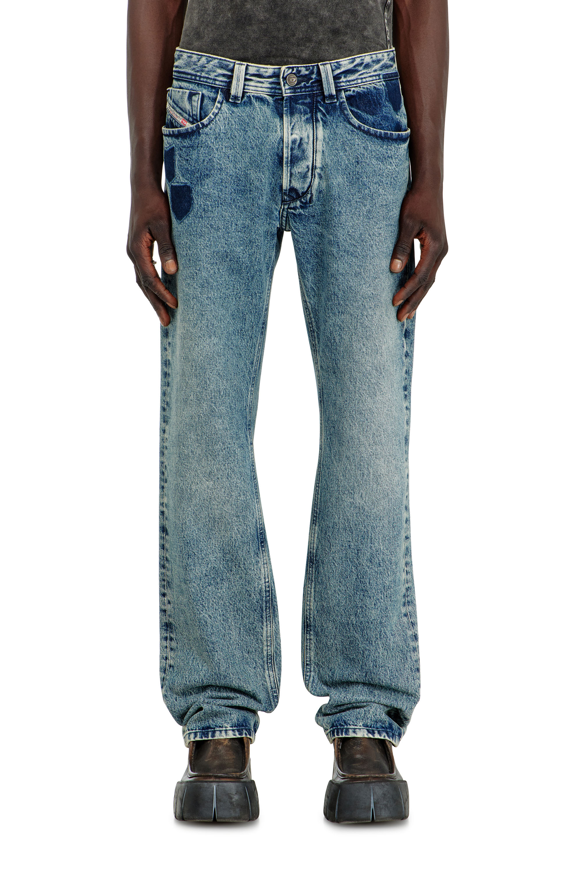 Diesel - Regular Jeans 1985 Larkee 0IFBV Uomo, Blu medio - Image 1