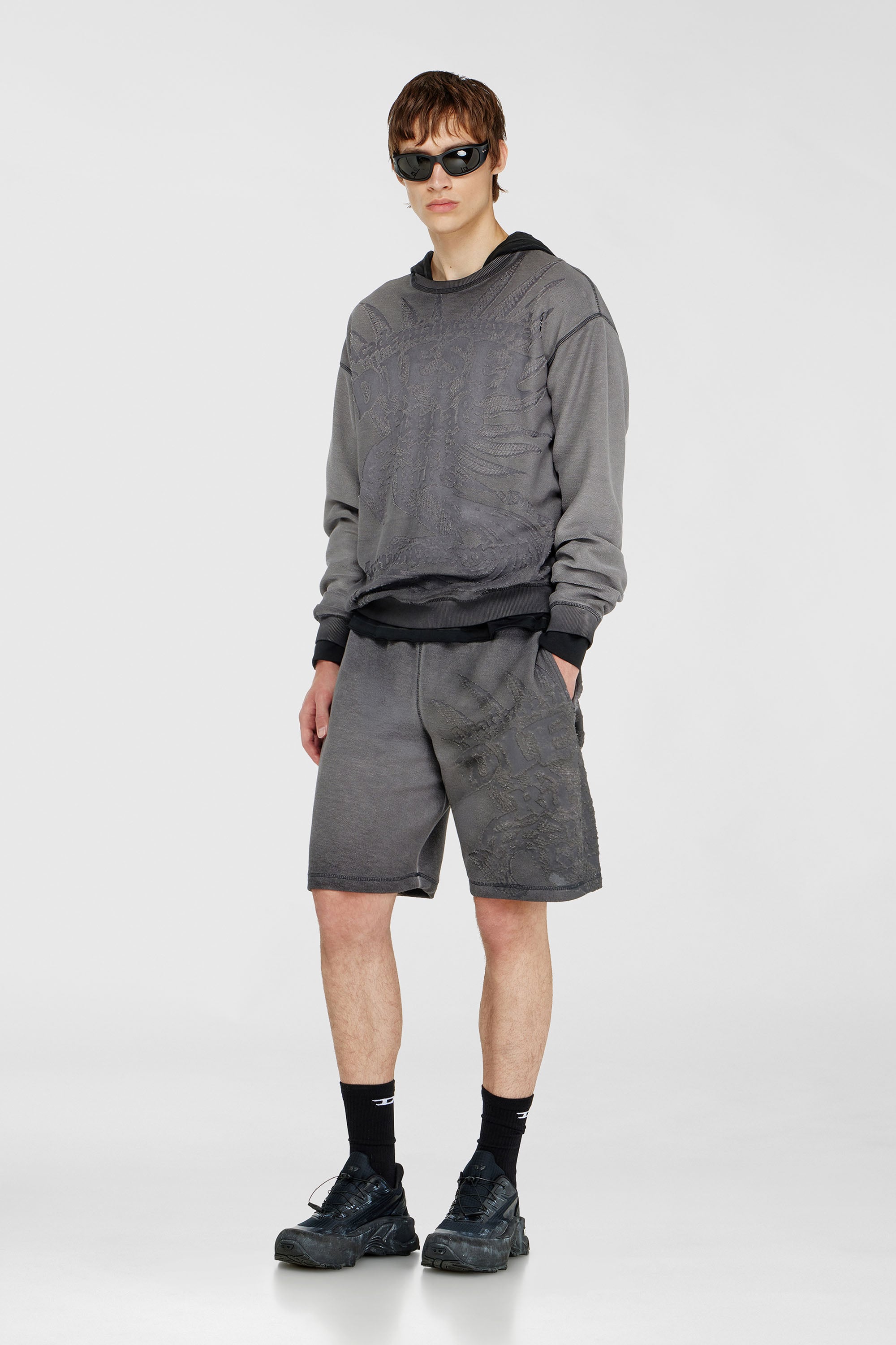 Diesel - P-RAWCROW, Short pants avec motifs d&eacute;vor&eacute; Homme in Gris - 1