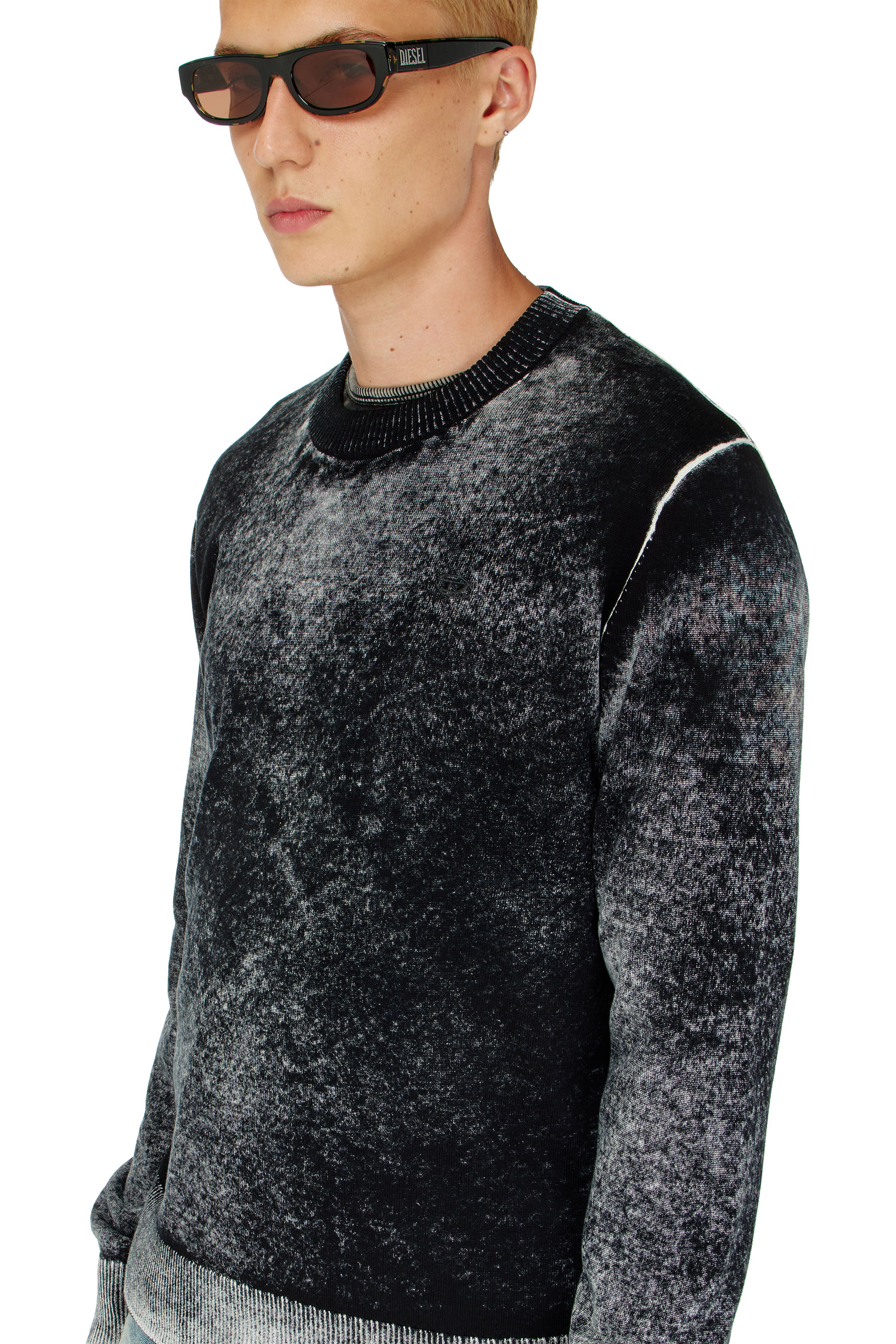 Diesel - K-LAURENT, Maglia con stampa interna sfumata Uomo in Nero - 5