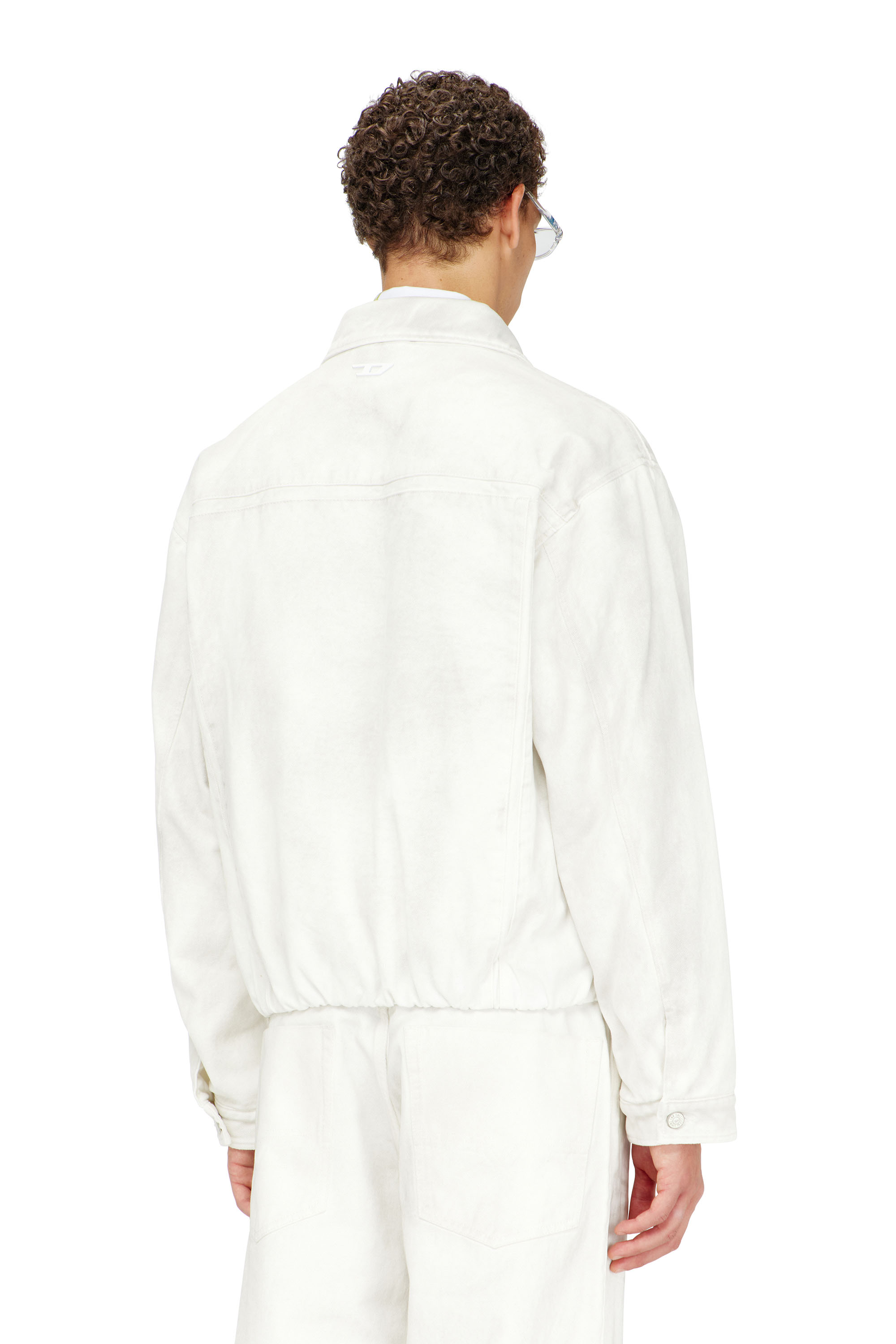 Diesel - D-MORVI-FSJ1, Giacca trucker elasticizzata in denim Uomo in Bianco - 3