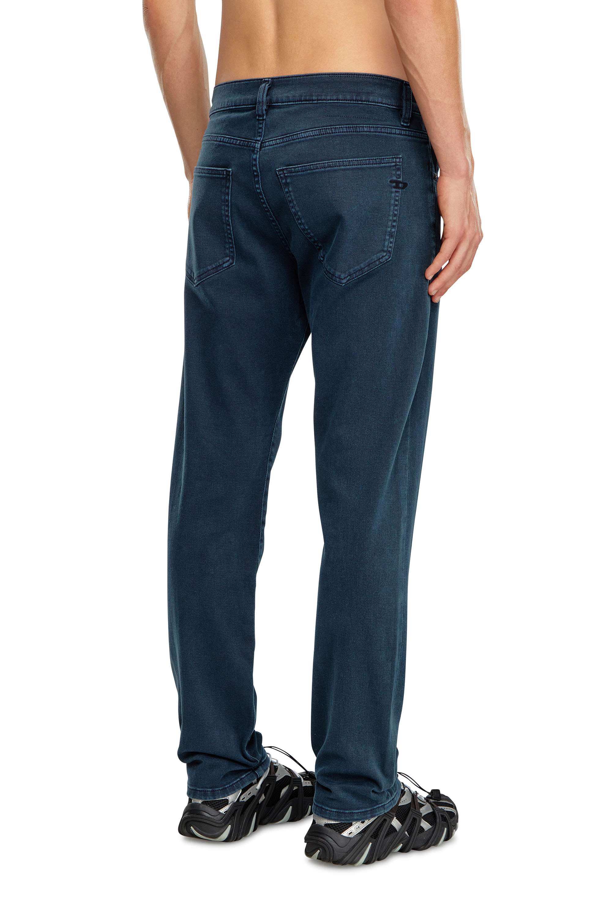 Diesel - 2019 D-STRUKT 0QWTY Slim Jeans, Mittelblau - Image 2