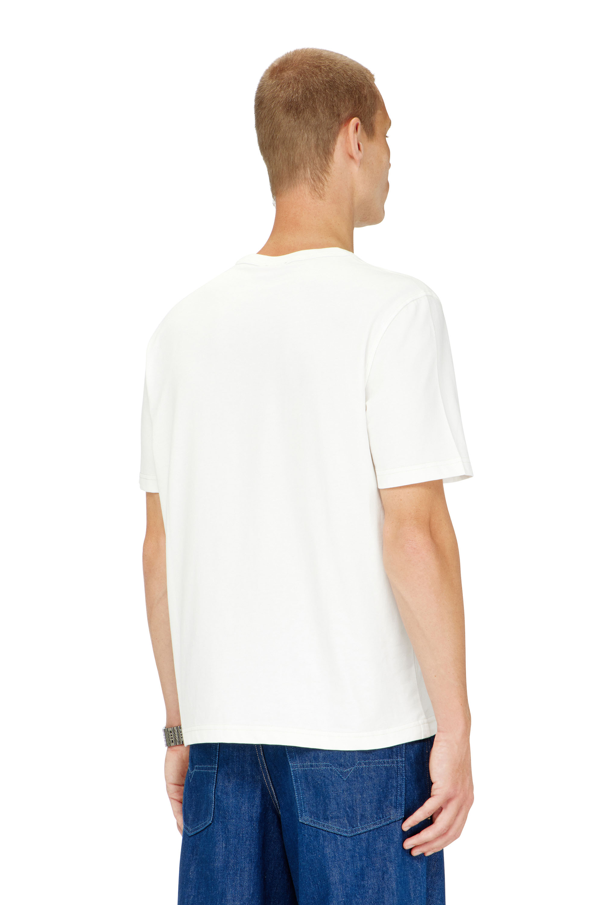Diesel - T-ADJUST-Q6, T-shirt con logo effetto stropicciato Uomo in Bianco - 4