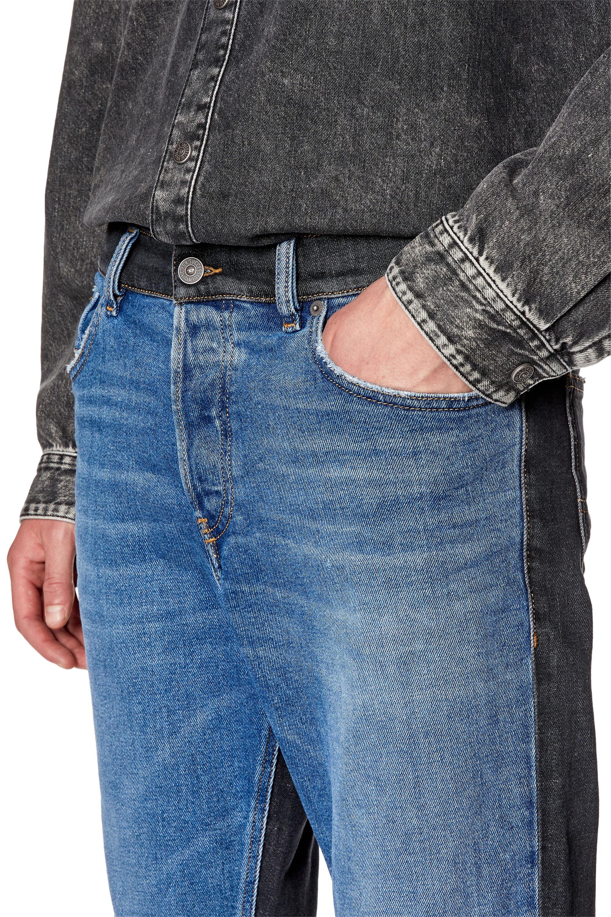 Diesel - Straight Jeans 1995 D-Sark 09H03, Blu medio - Image 4