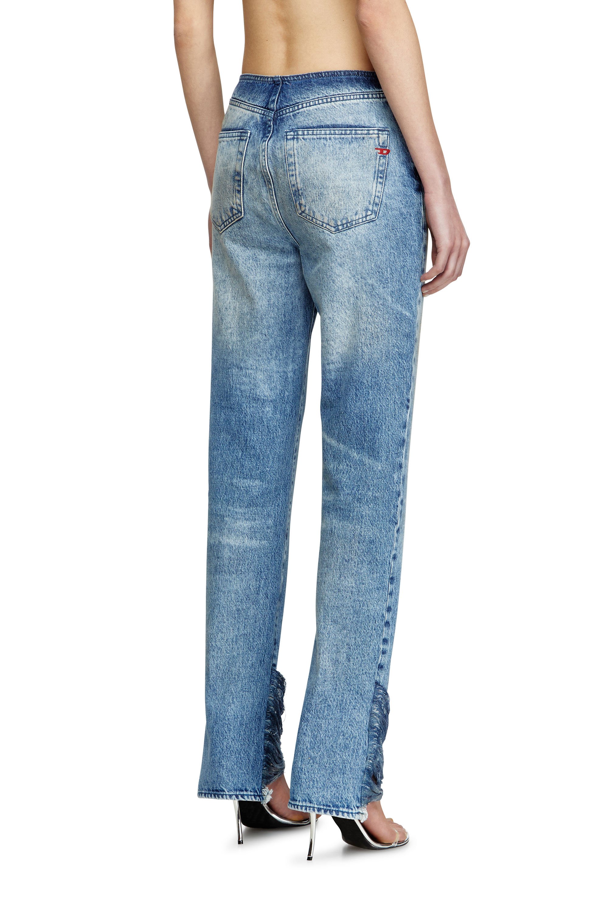 Diesel - Bootcut Jeans D-Ginna 0CMBM Femme, Bleu moyen - Image 4