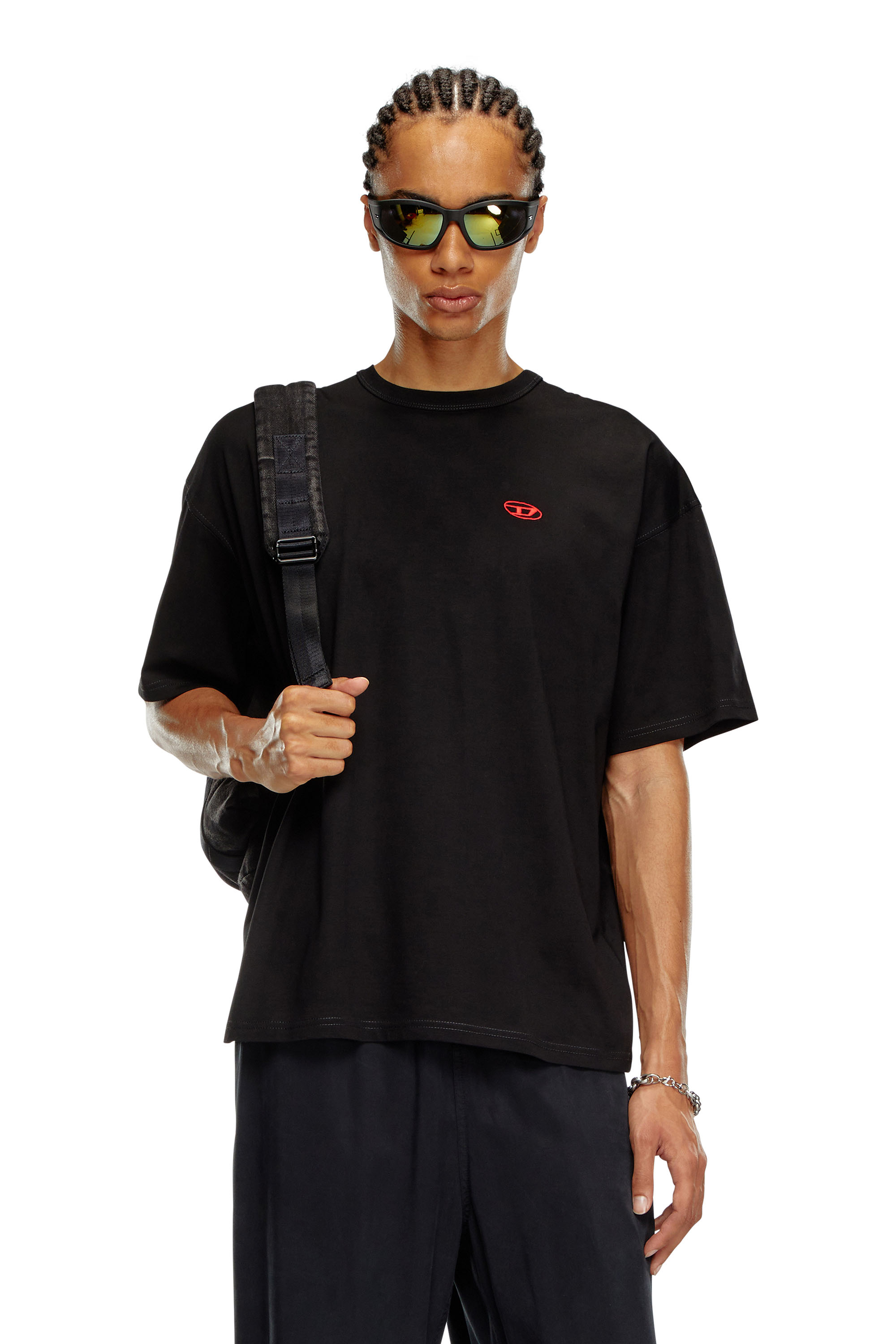 Diesel - T-BOXT-K18, Homme T-shirt avec imprimé Oval D et broderie in Noir - Image 1