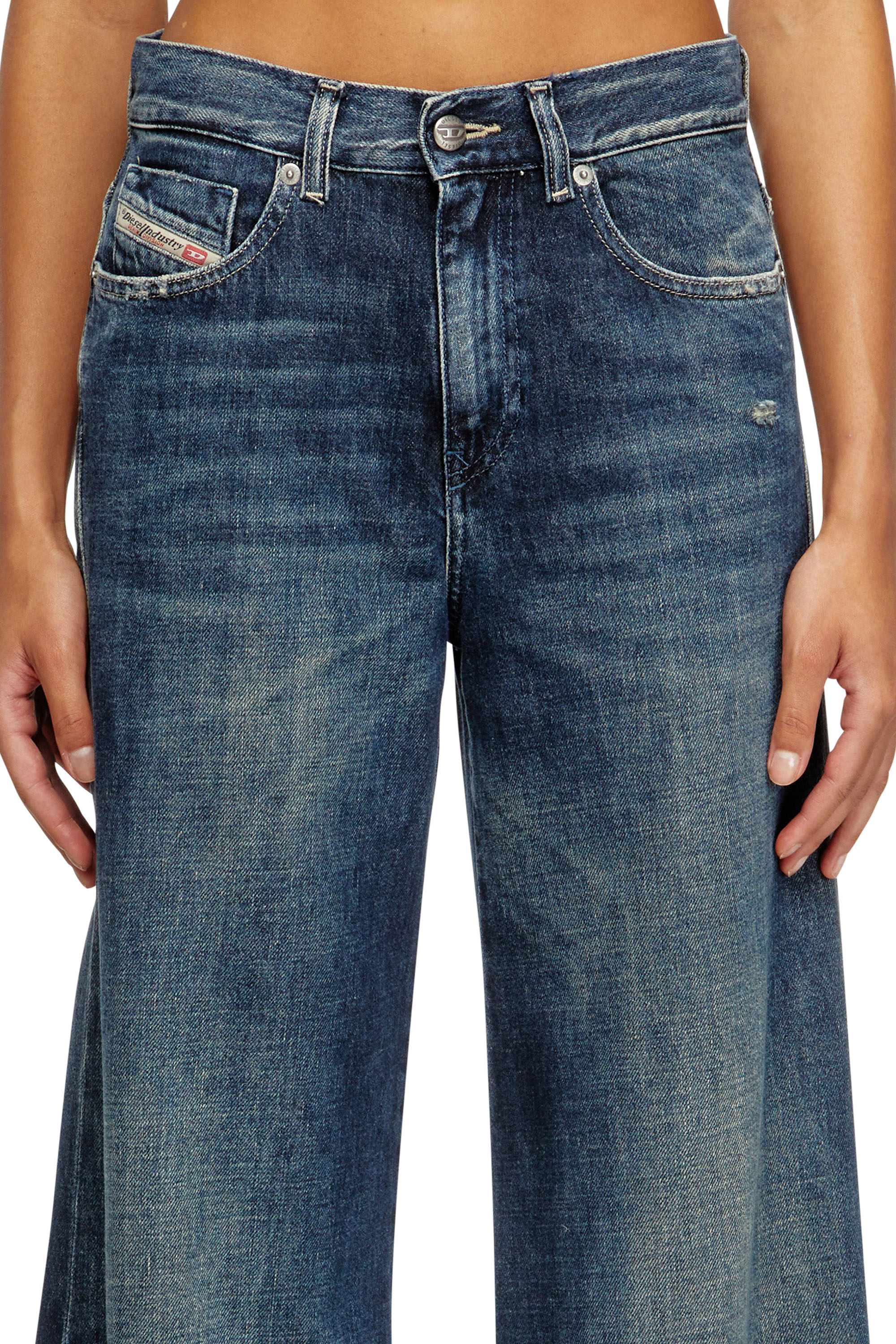 Diesel - Flare Jeans 1978 D-Akemi 09N70 Femme, Bleu Foncé - Image 5