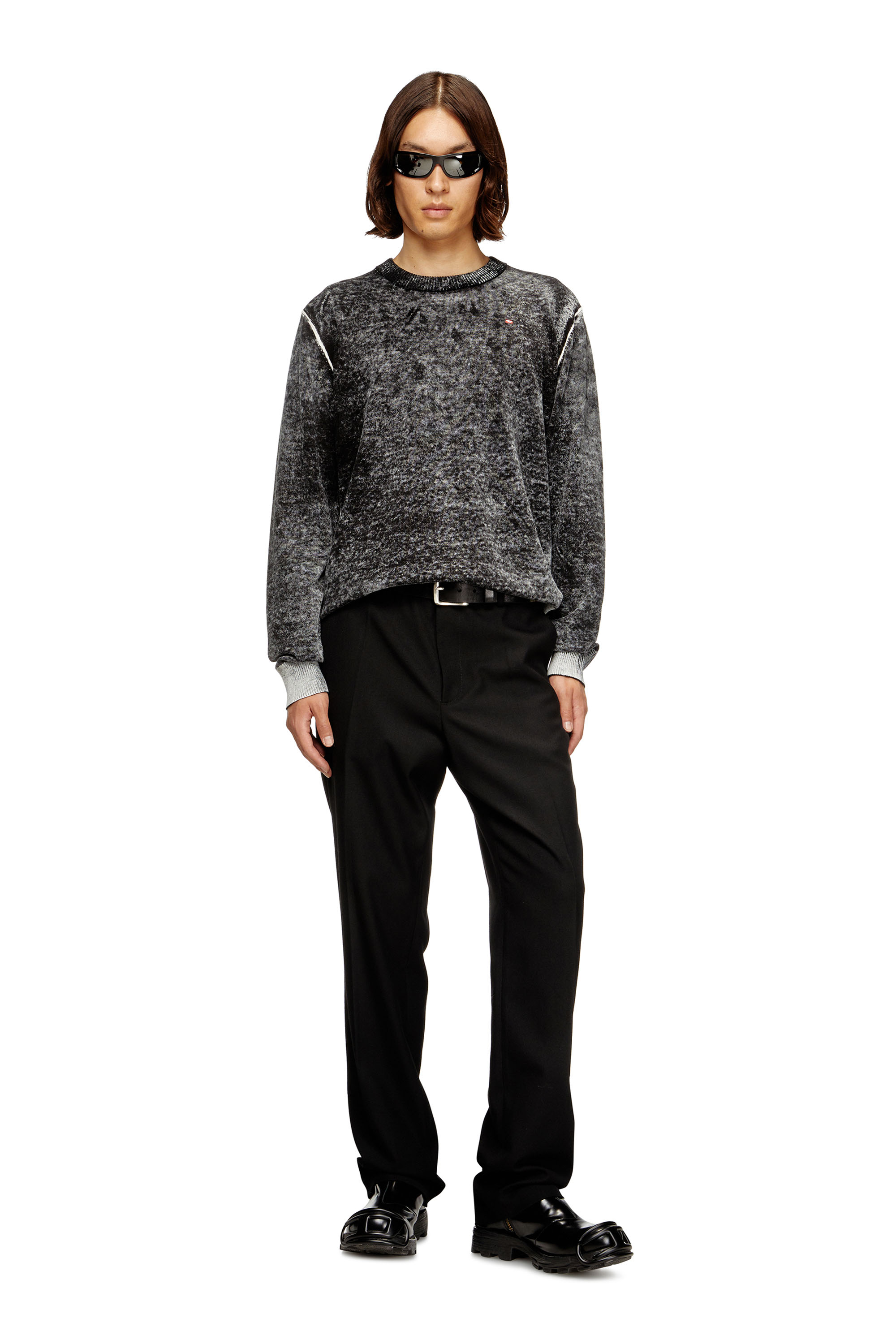 Diesel - K-LAURENT, Pull avec impression inversée décolorée Homme in Gris - 2