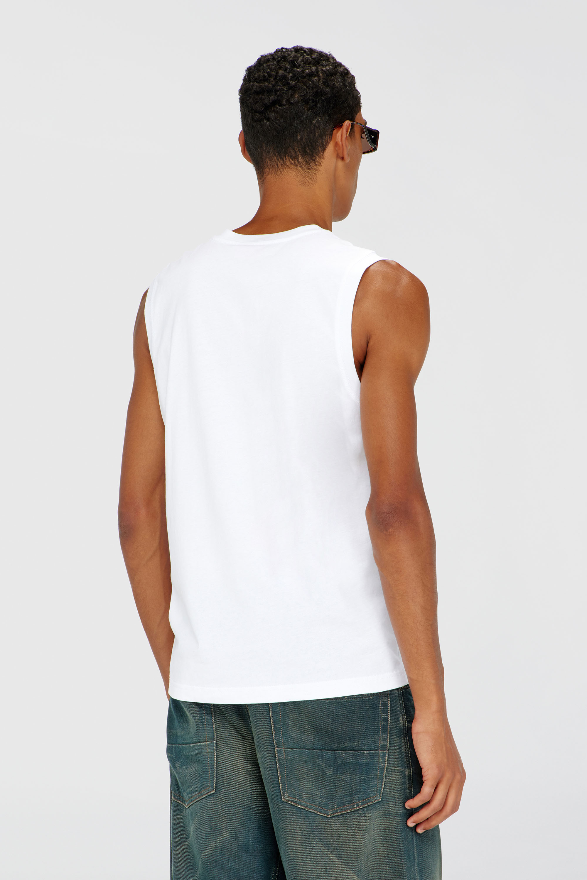 Diesel - T-ISCO-DIV, Canotta con stampa logo sul petto Uomo in Bianco - 4