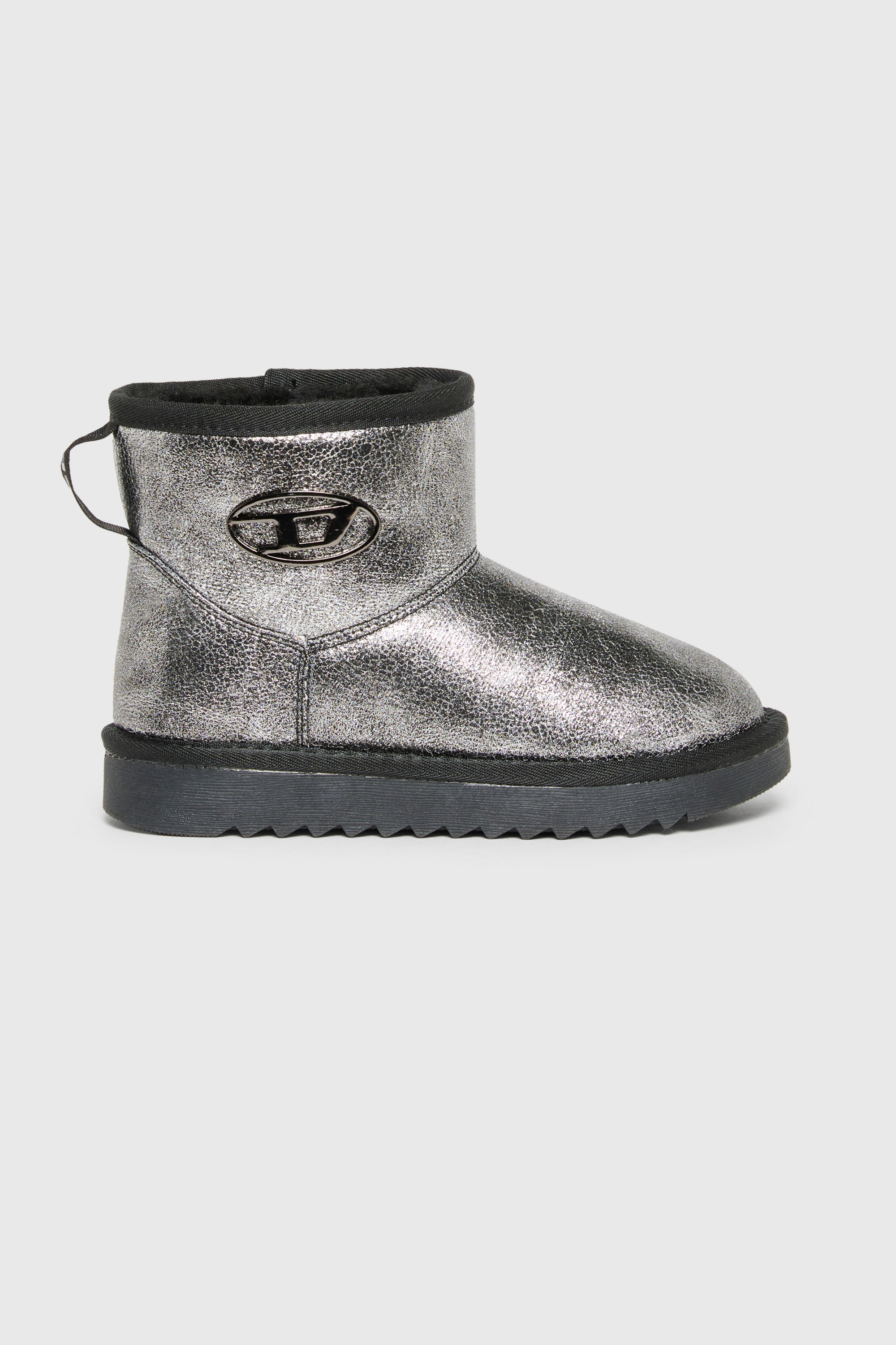 Diesel - D-DAATEN, D-Daaten - Stivali metallizzati con fodera peluche Unisex in Argento - 1