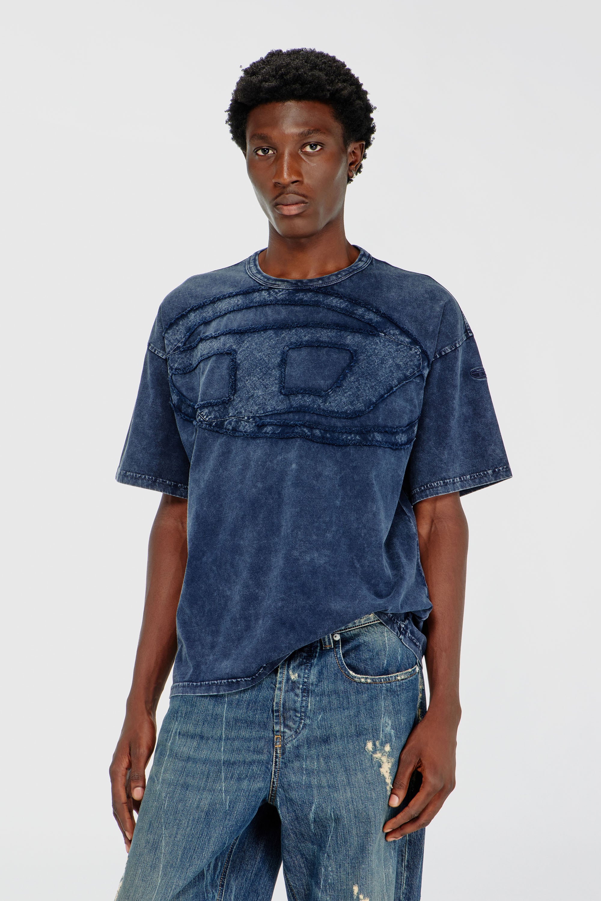 Diesel - T-BOXT-DEN, Herren Lockeres Baumwoll-T-Shirt mit Oval-D-Applikation in Mittelblau - 1