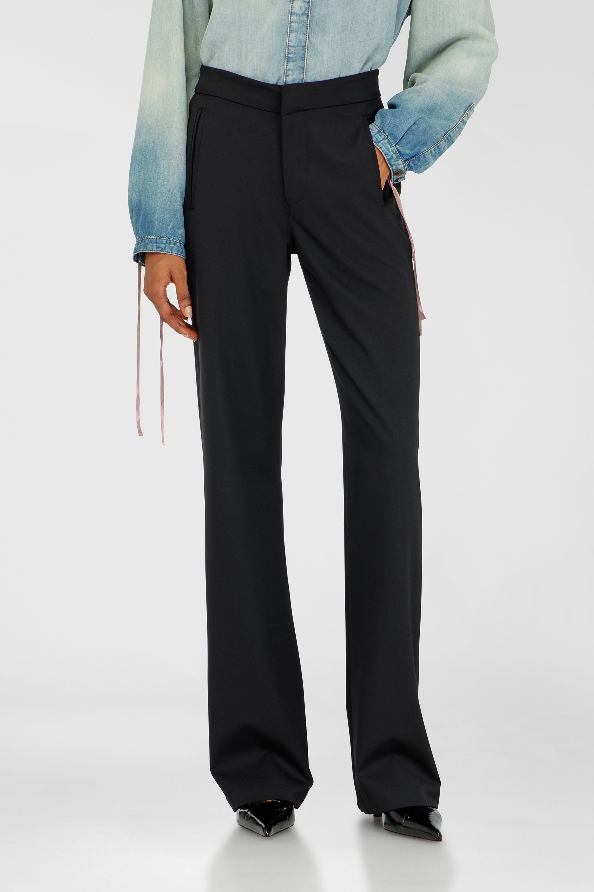Diesel - P-ROMISE-S3, Pantaloni in fresco di lana Donna in Nero - 1