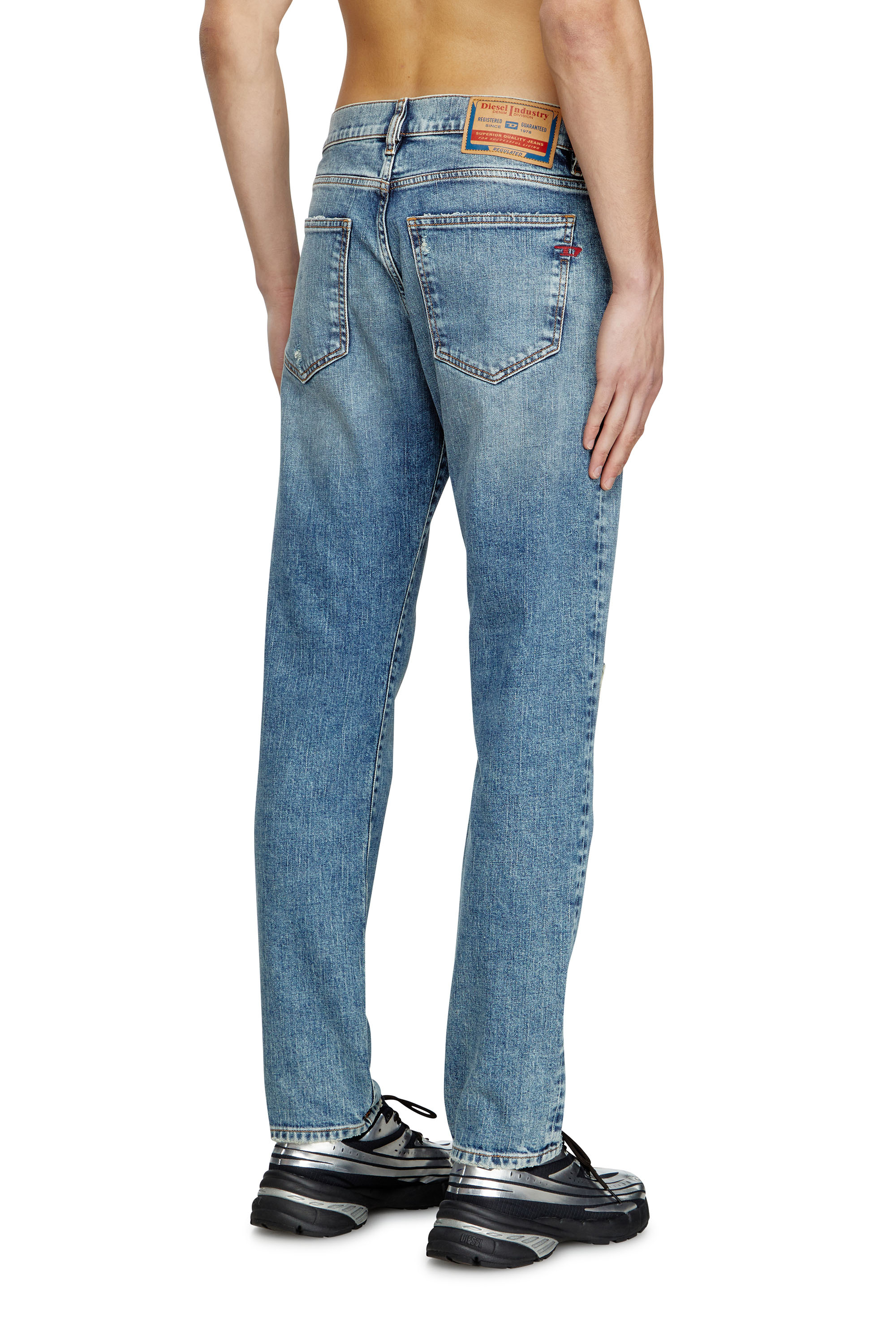 Diesel - Slim Jeans 2019 D-Strukt 09L34 Uomo, Blu Chiaro - Image 4